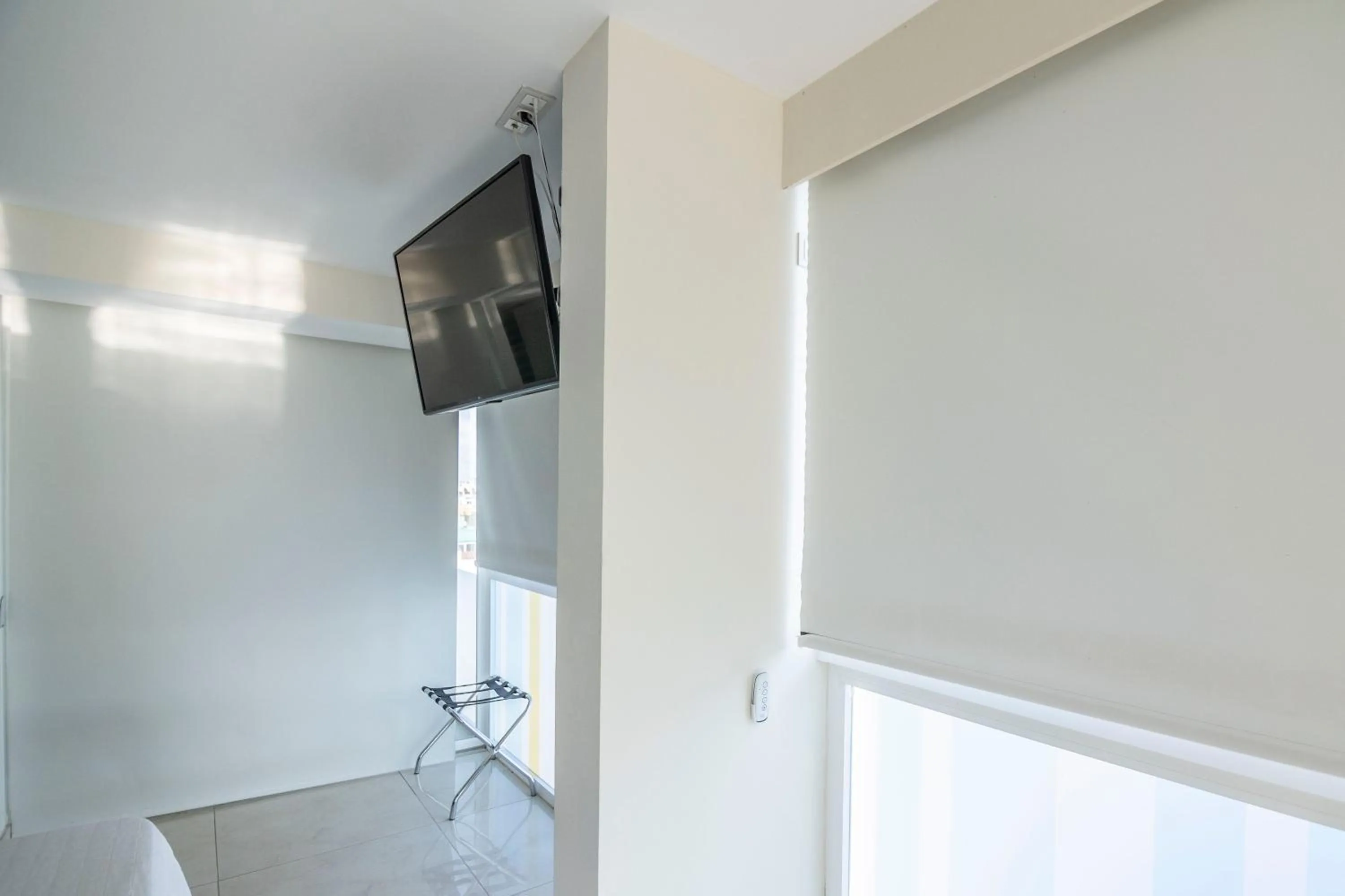 TV and multimedia in Hotel Boutique TAO Caleta Mar