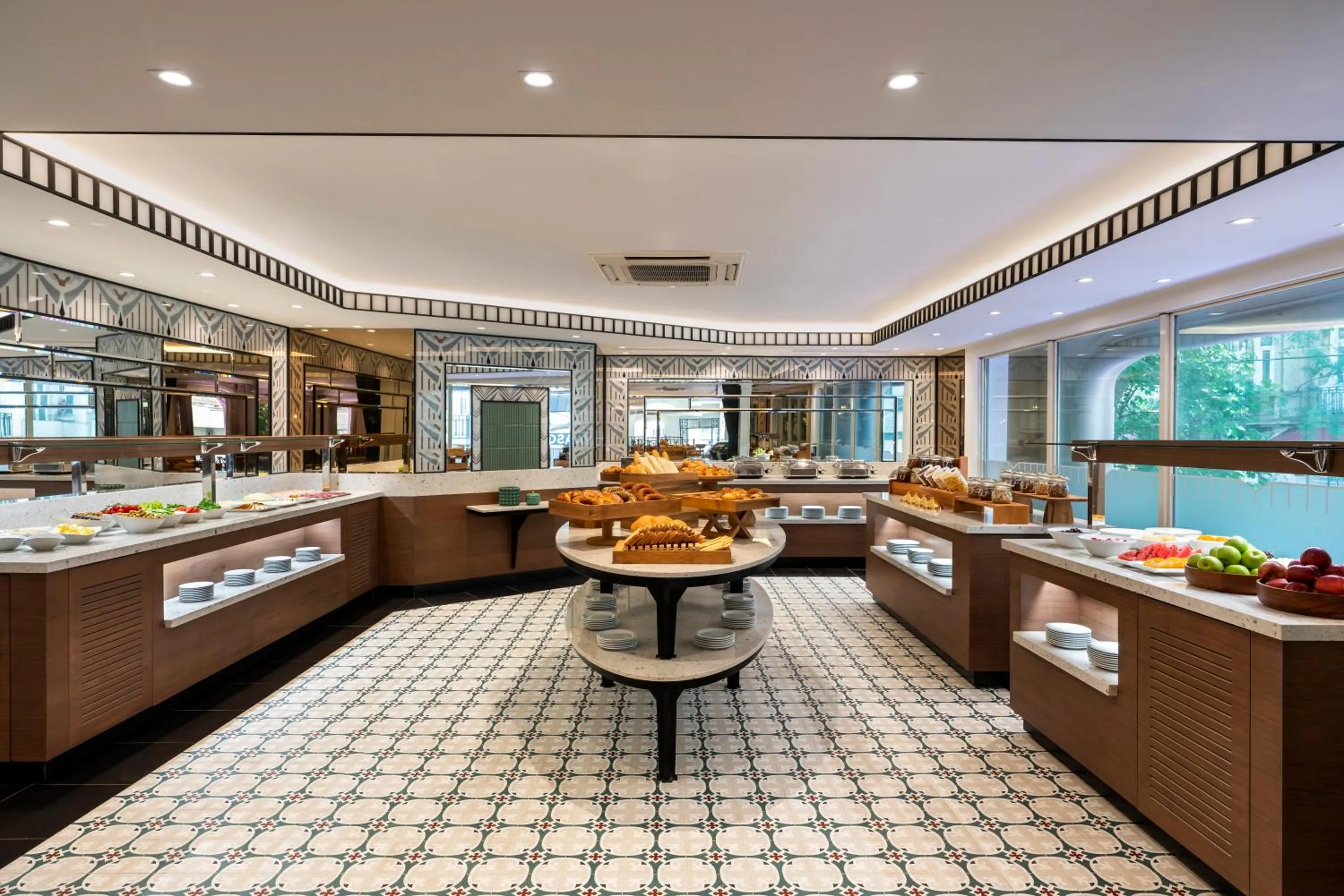 Breakfast in Occidental Taksim