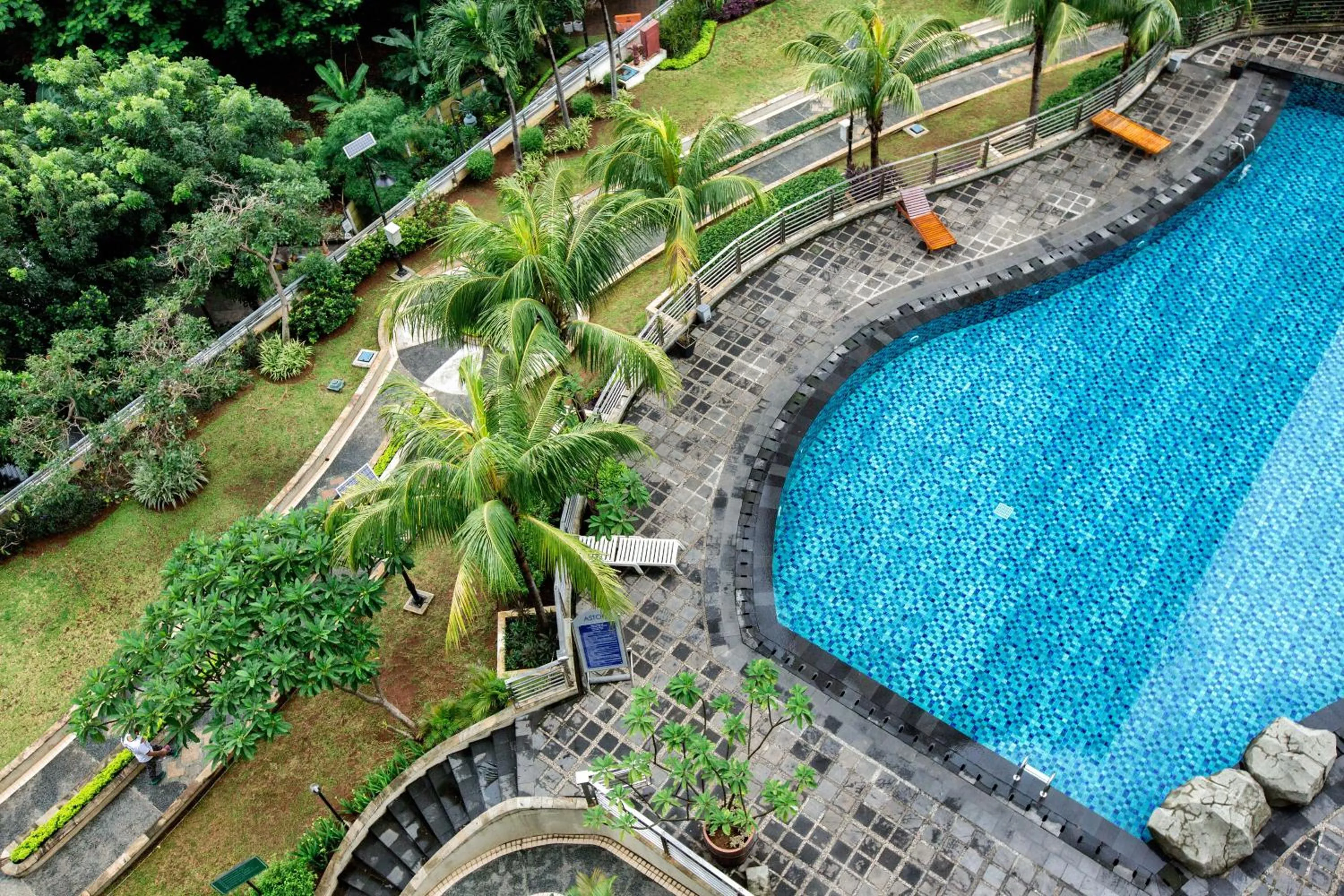 Swimming pool in Horison Ultima Suite & Residences Rasuna Jakarta