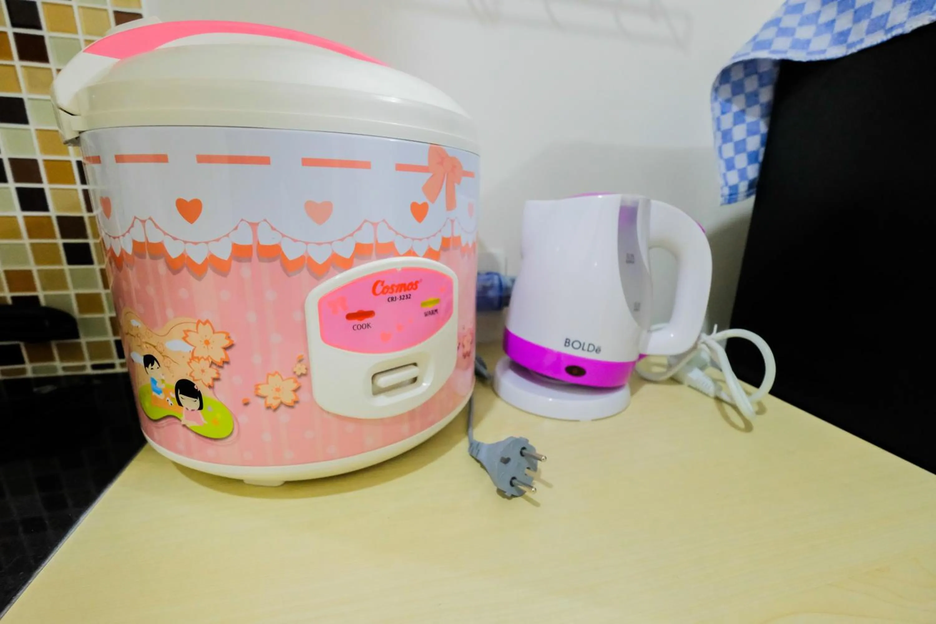 Simple Furnished Studio 19 Avenue Apartment By Travelio