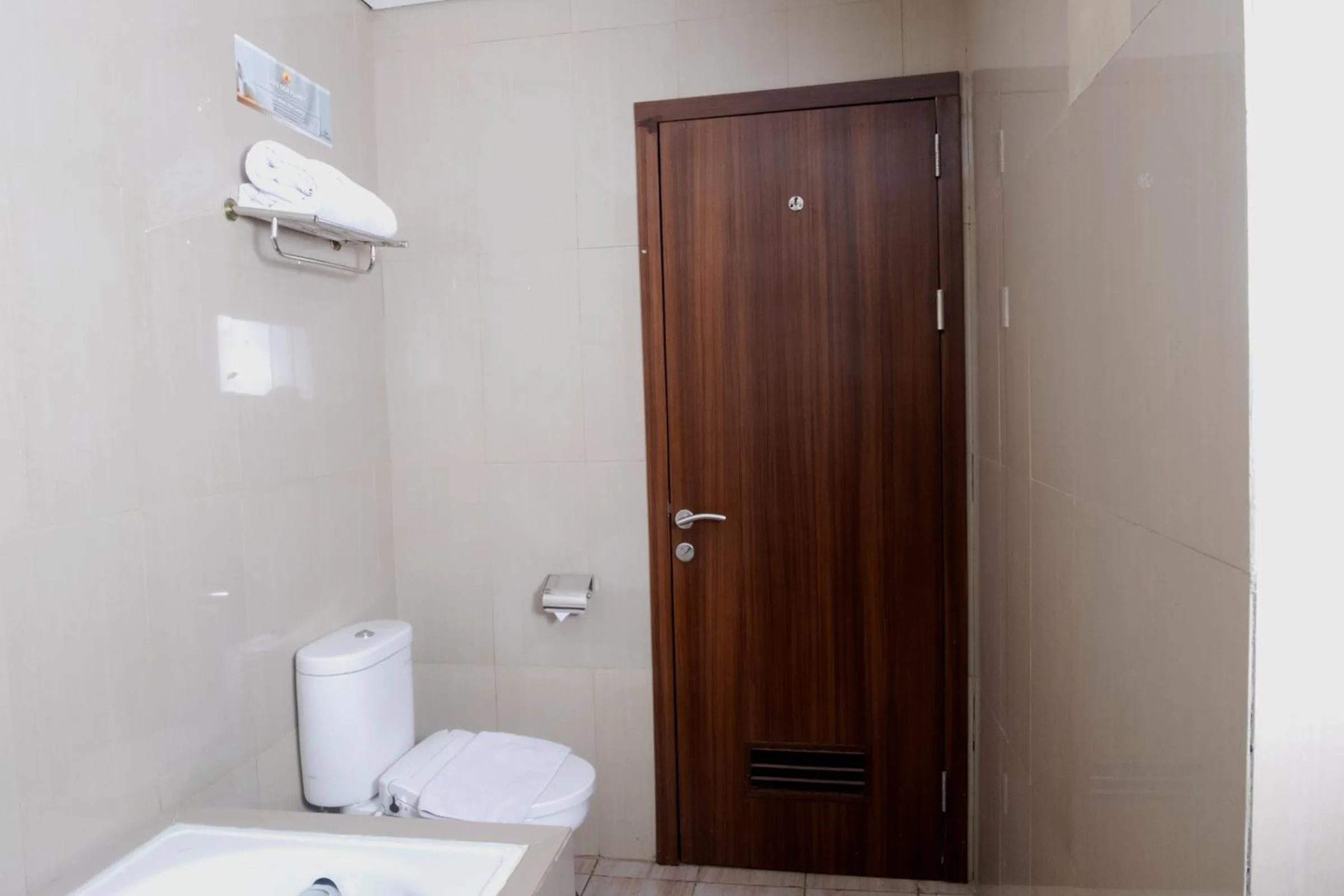 Bathroom in Pakons Prime Hotel