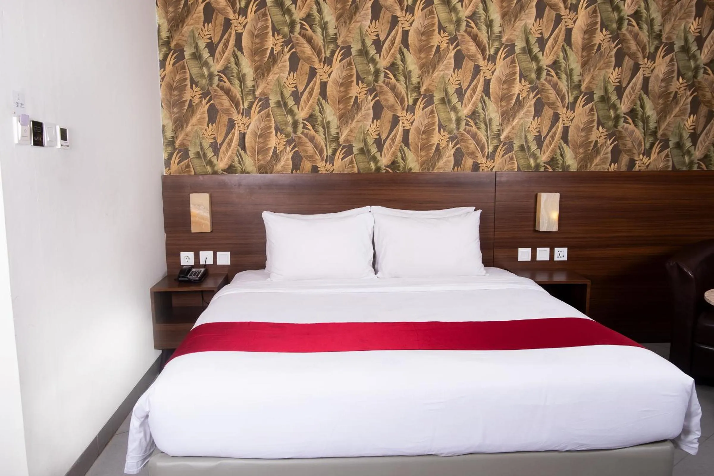 Bedroom, Bed in Pakons Prime Hotel