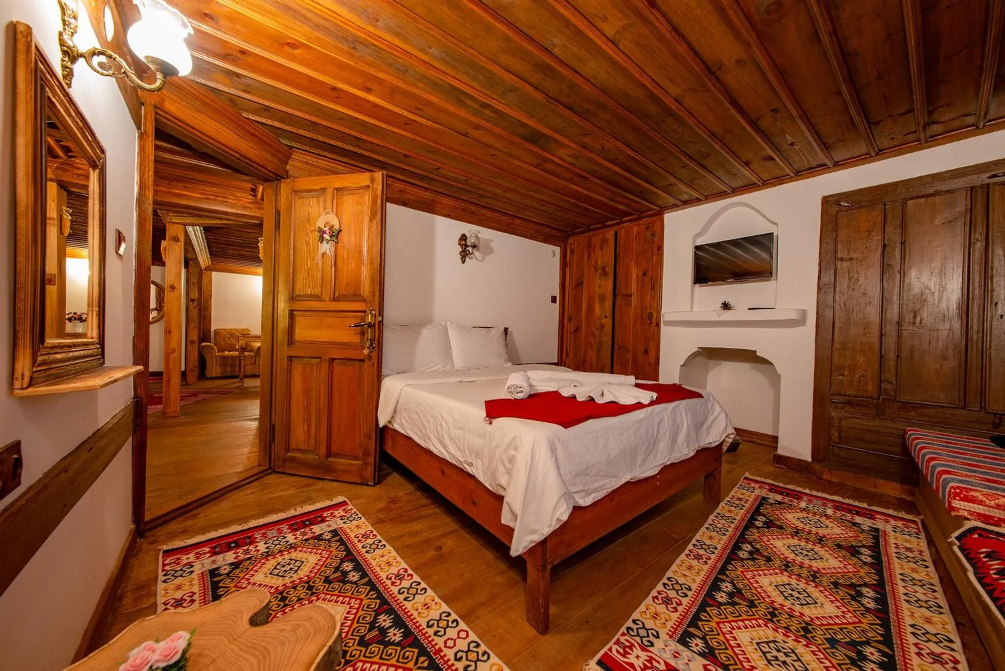 Bed in Hanedan Konak Hotel