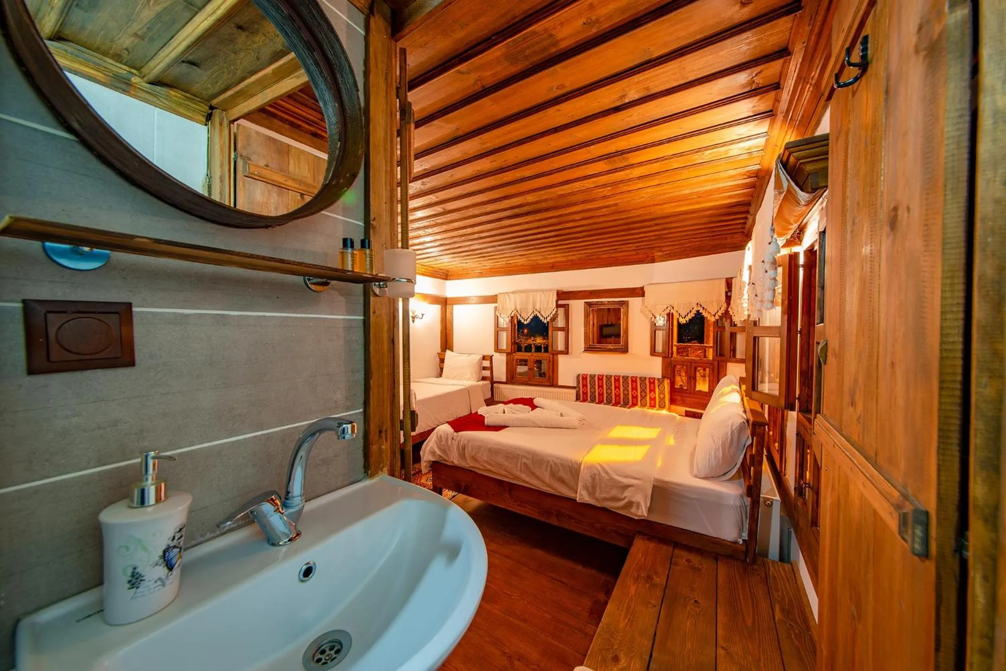 Bed in Hanedan Konak Hotel