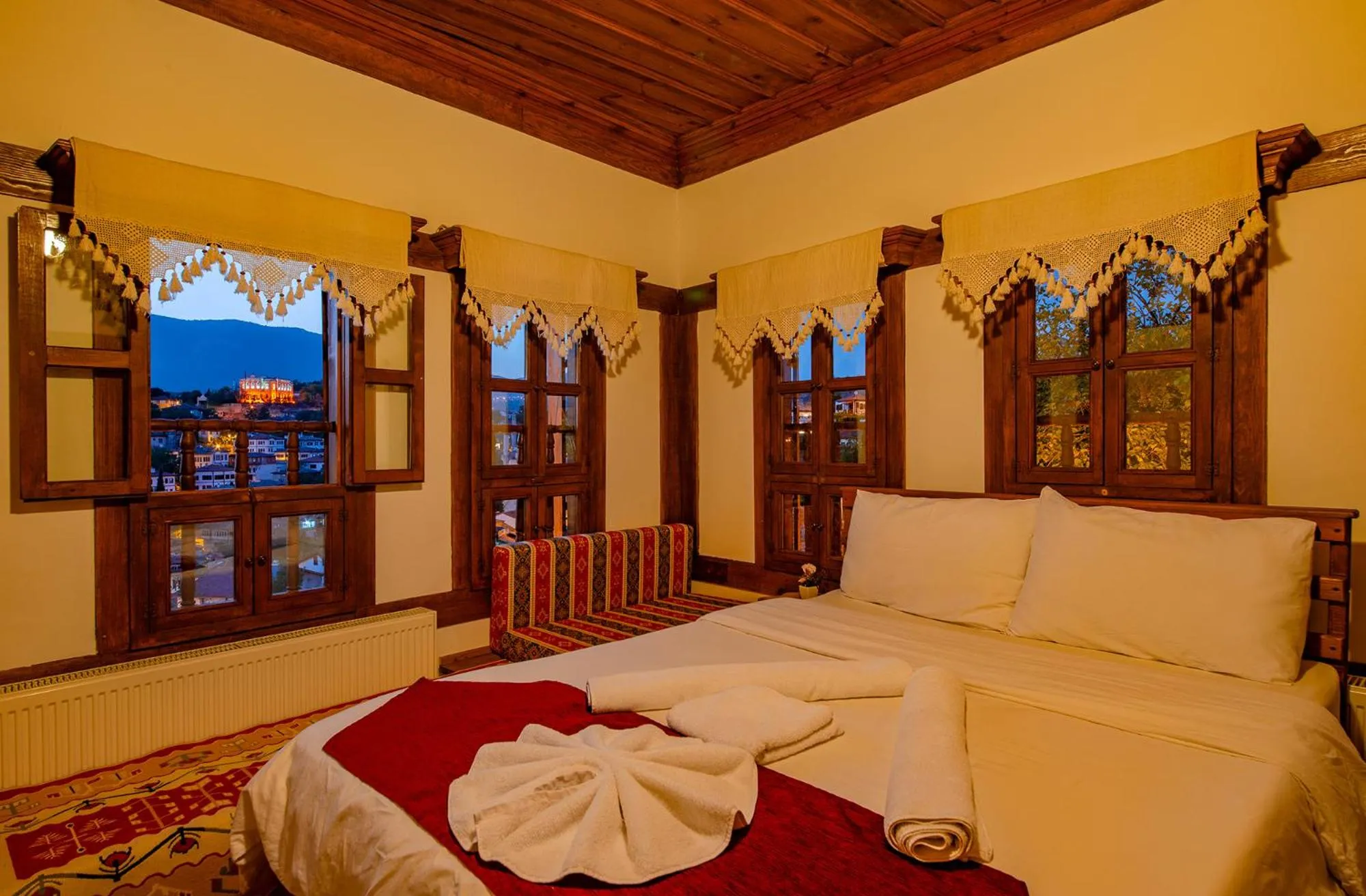 Bed in Hanedan Konak Hotel