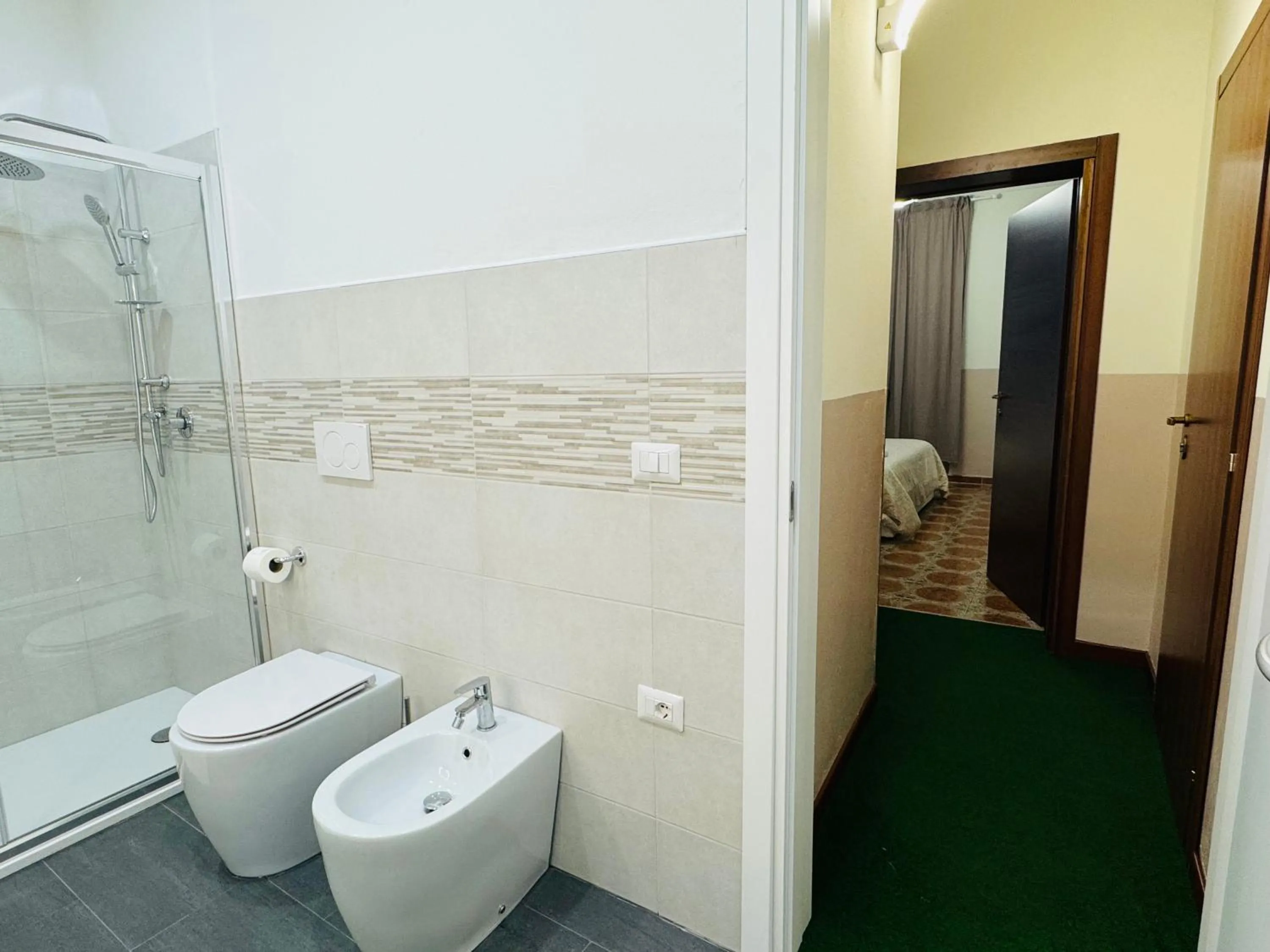 Shower in Villa Matilde