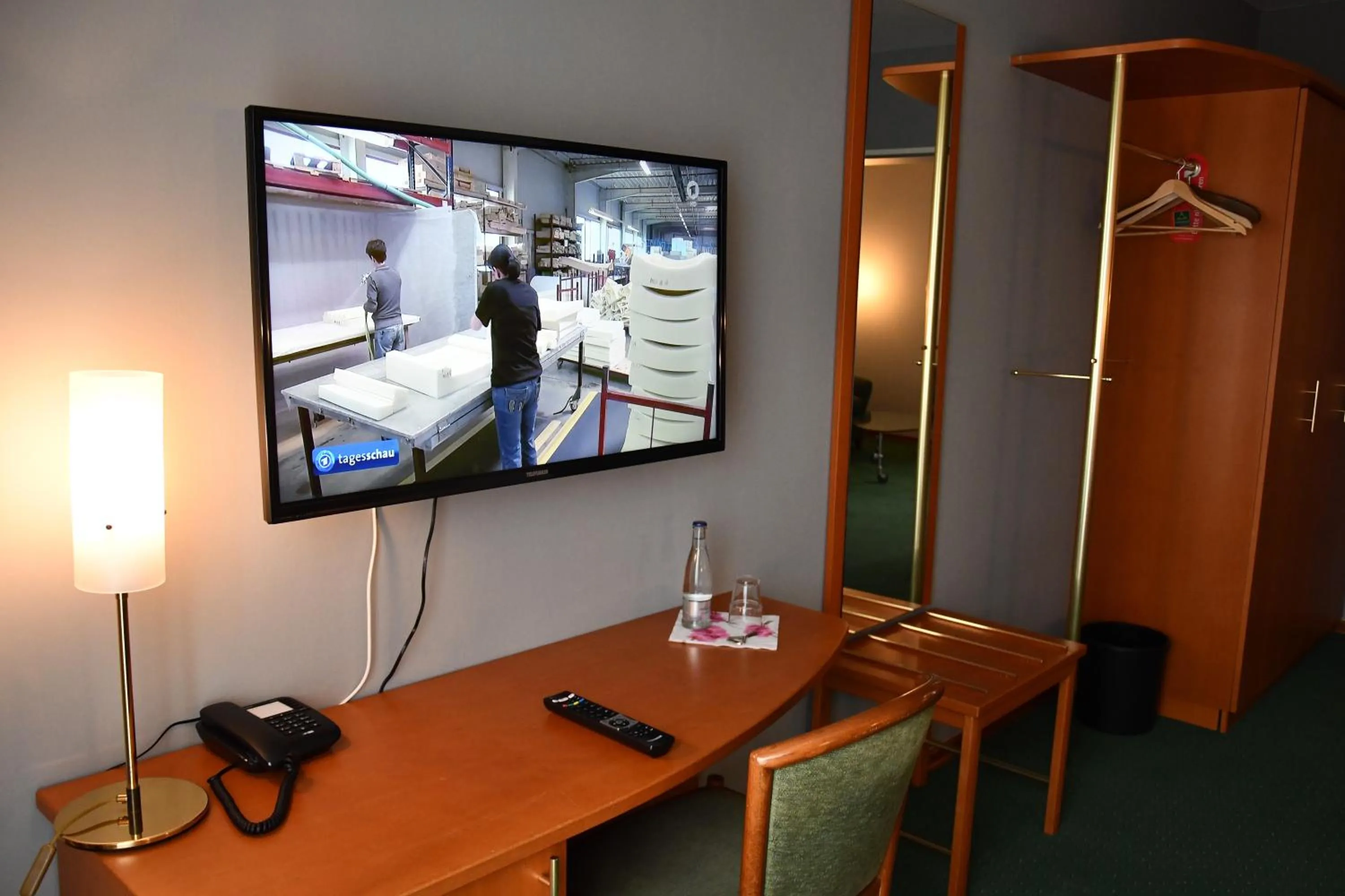 TV and multimedia in LANDHAUS LENGEDE Hotel