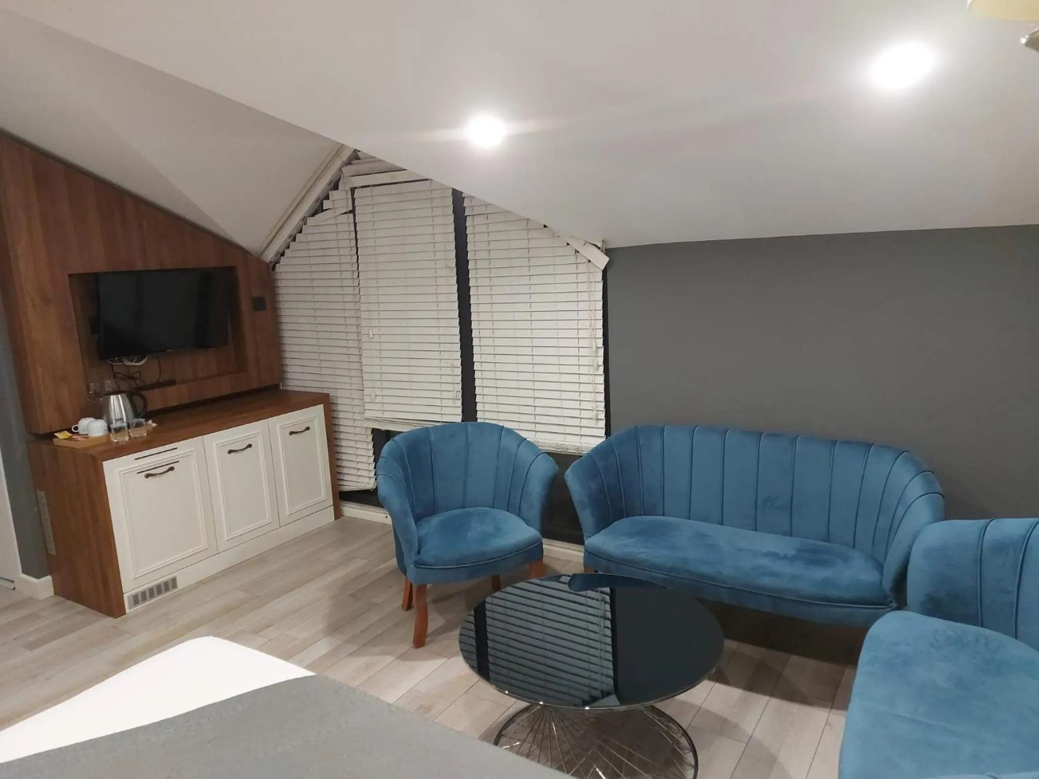 Living room in White Golden Suite Hotel