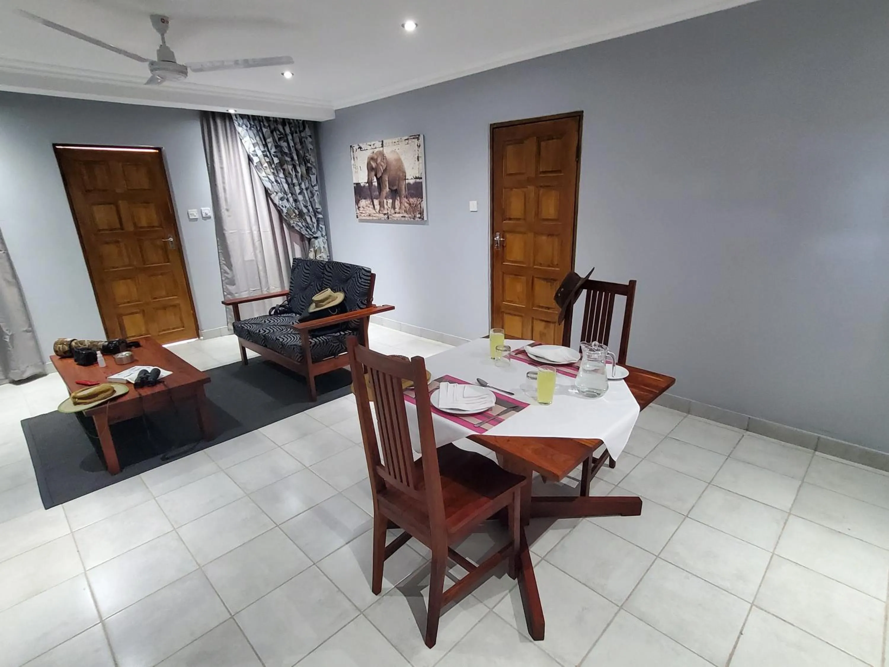Dining area in Tlou Safari Lodge