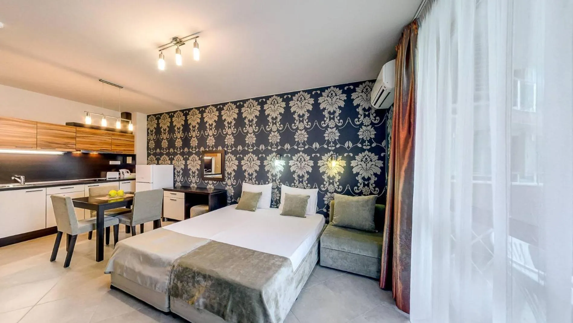 Bed in Briz Beach Apartments