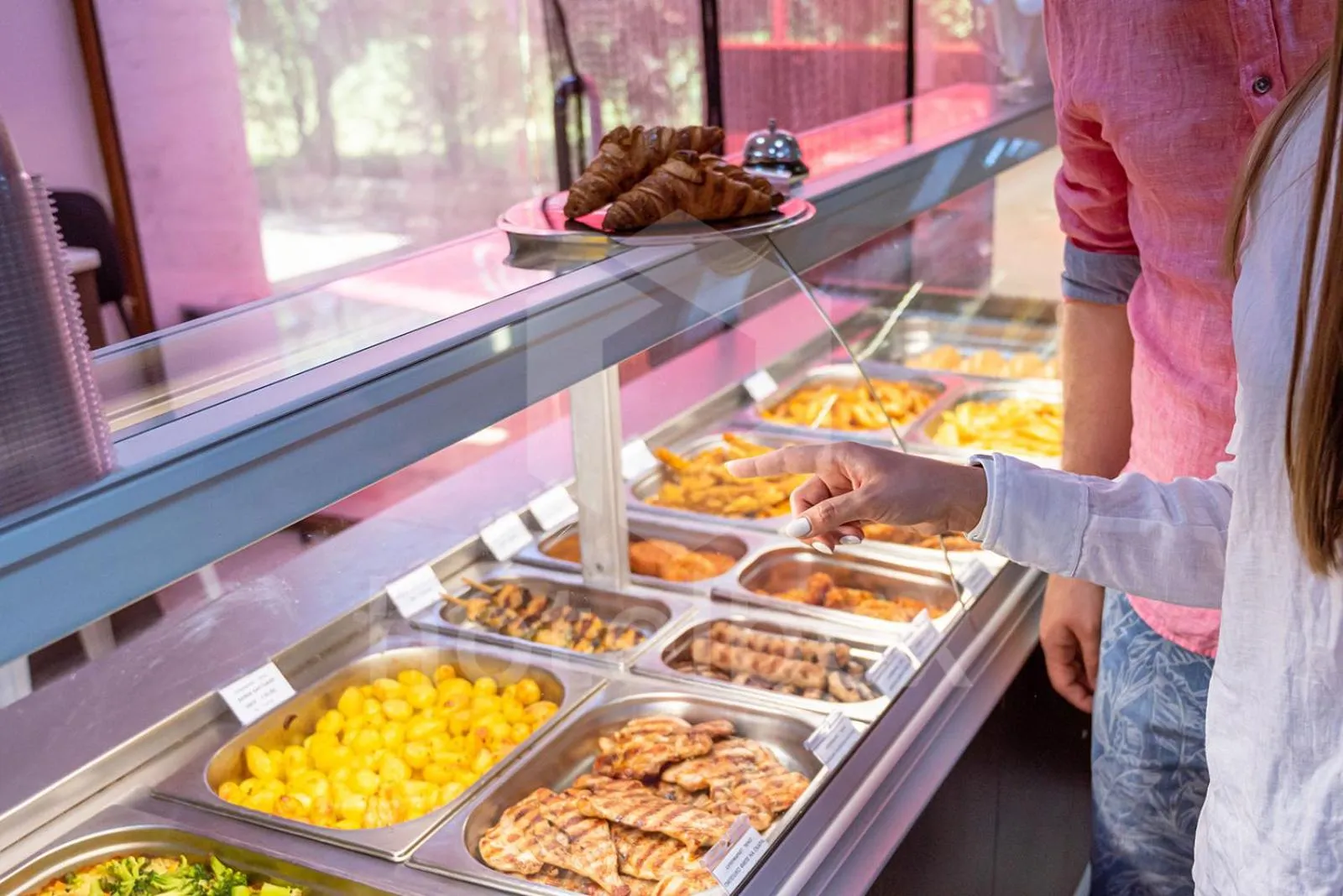 Supermarket/grocery shop in Briz Beach Apartments