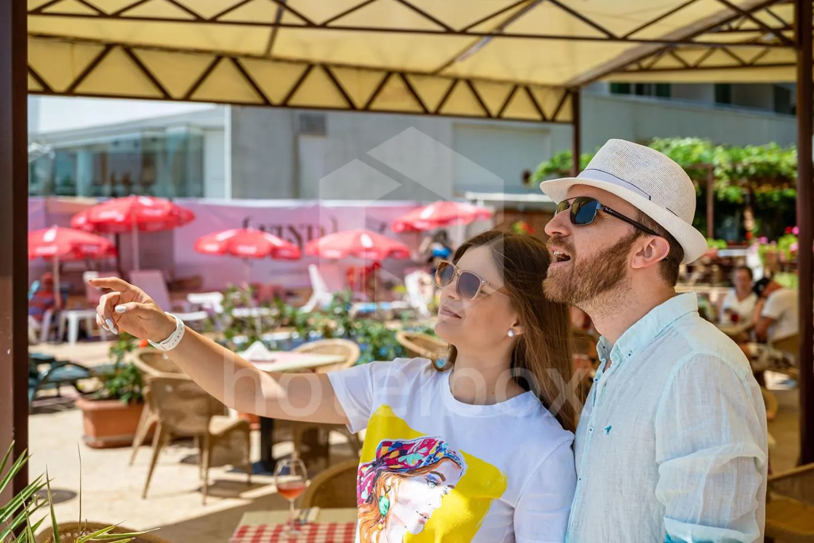 Restaurant/places to eat in Briz Beach Apartments