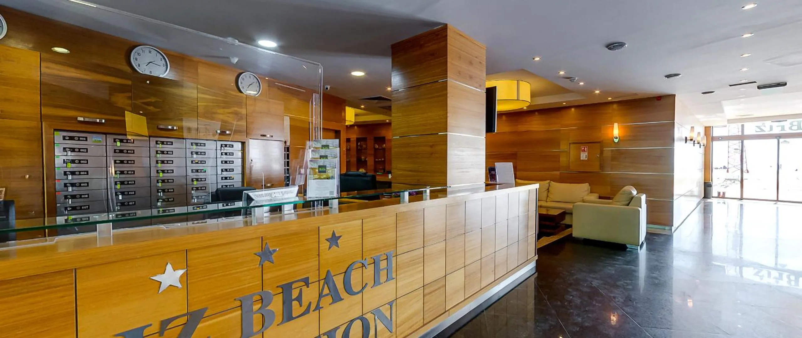 Lobby or reception in Briz Beach Apartments