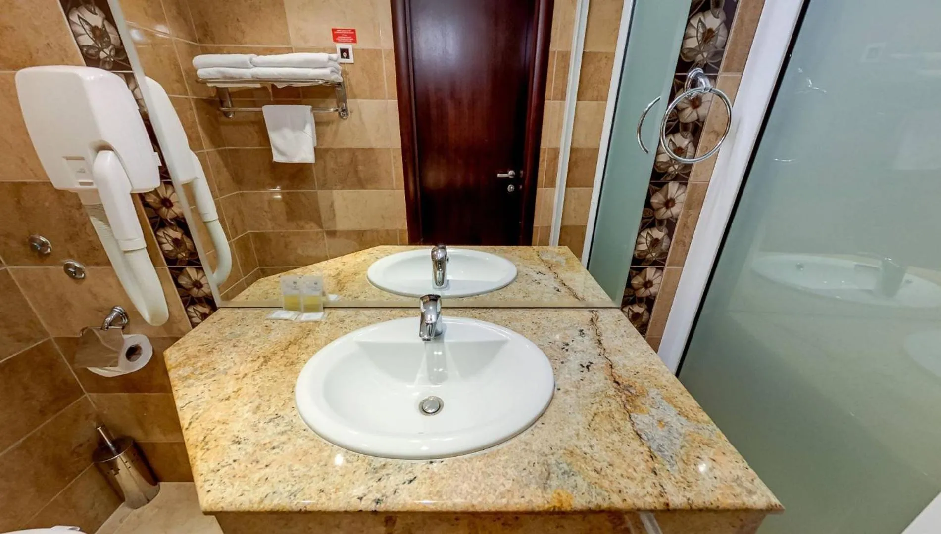 Briz Beach Apartments