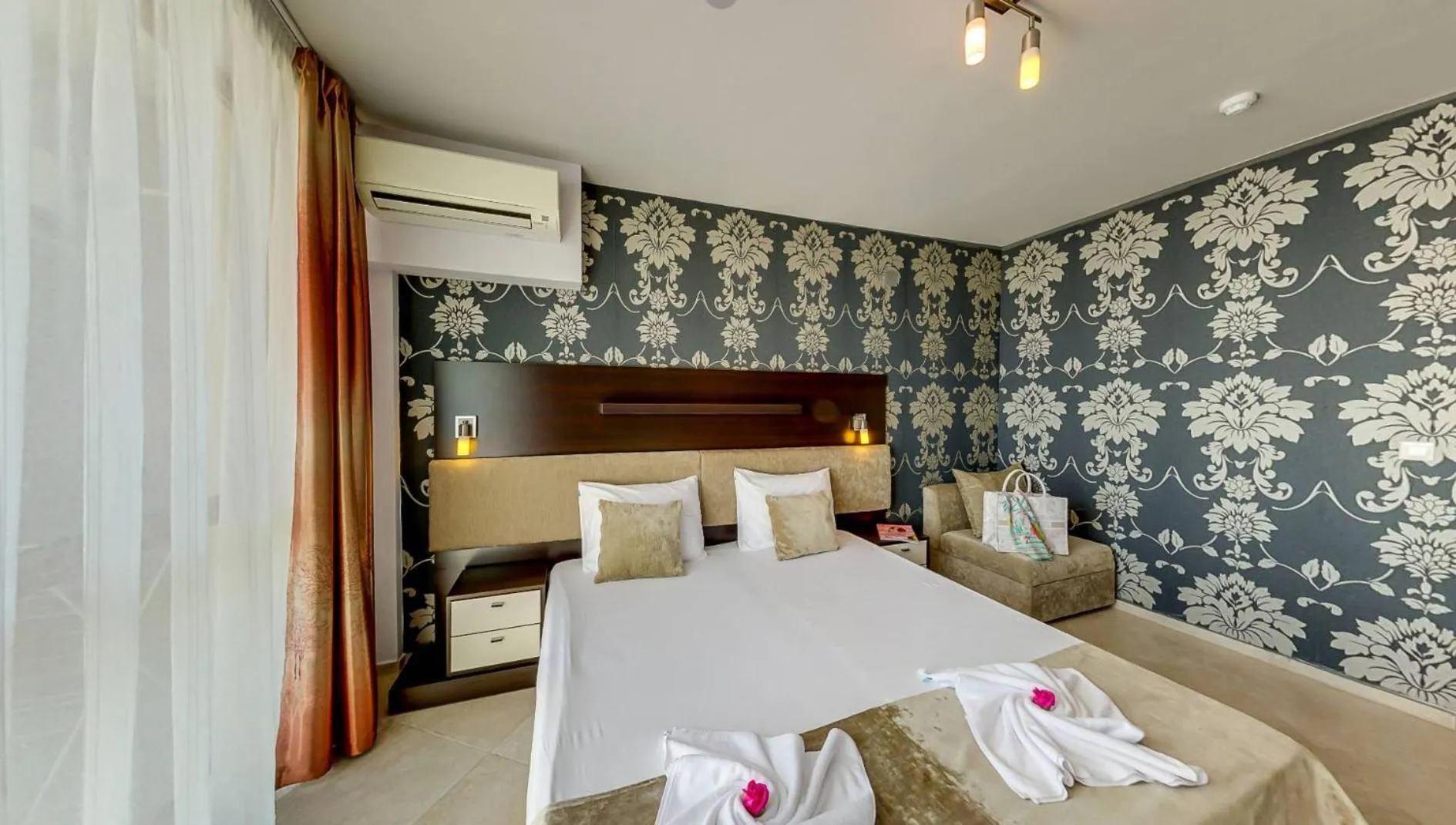 Bed in Briz Beach Apartments