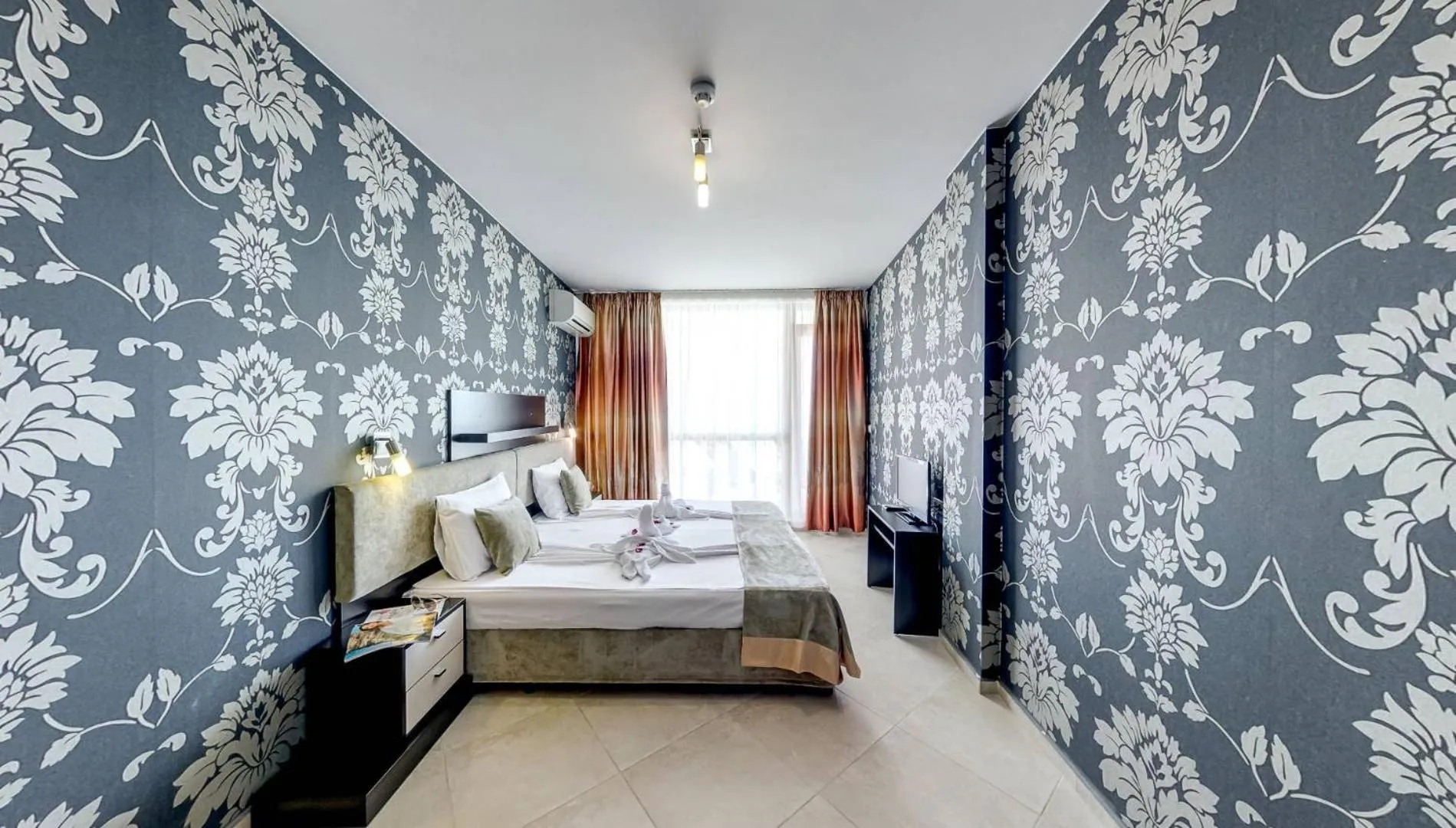 Bed in Briz Beach Apartments