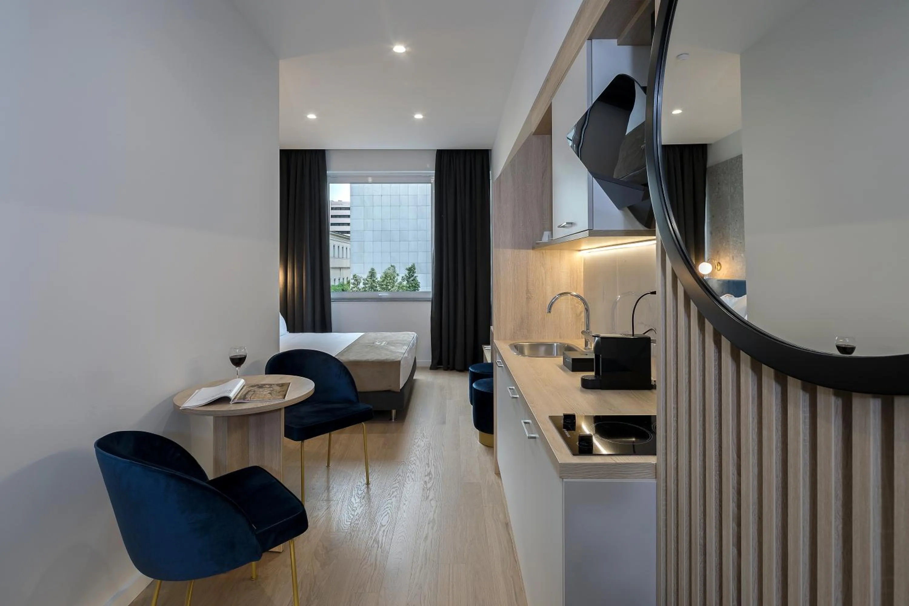 Coffee/tea facilities in Philosofia Athens Suites