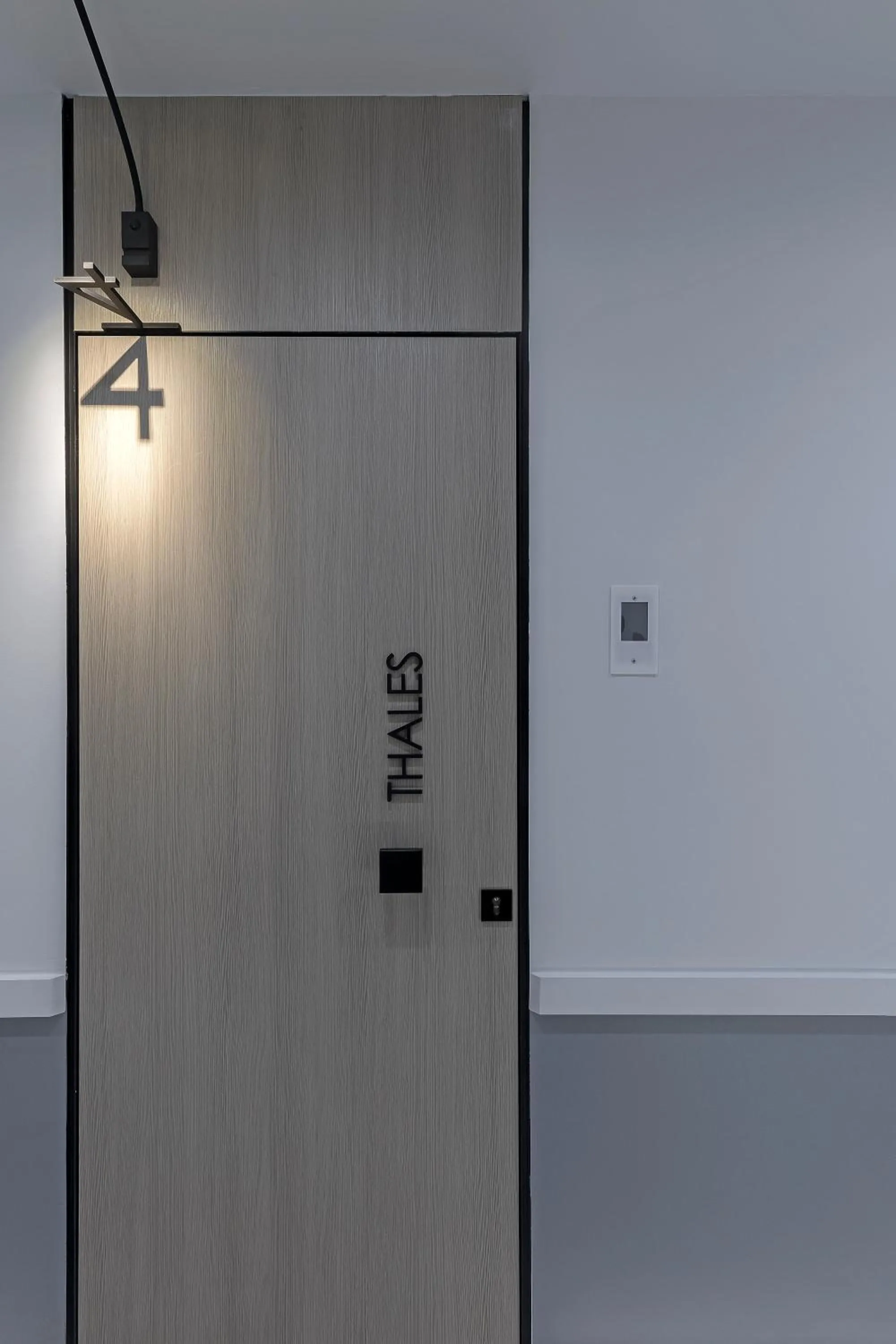 Logo/Certificate/Sign in Philosofia Athens Suites