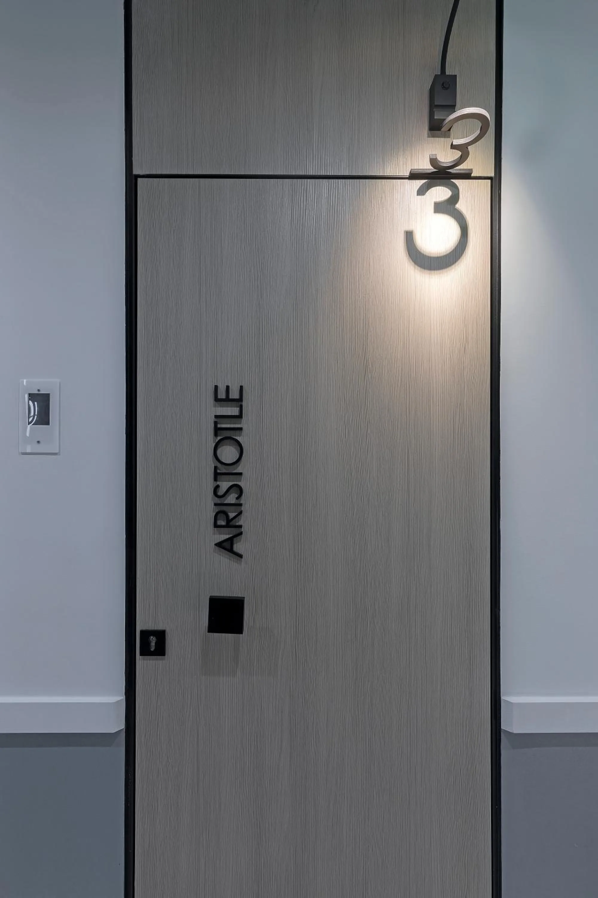 Logo/Certificate/Sign in Philosofia Athens Suites