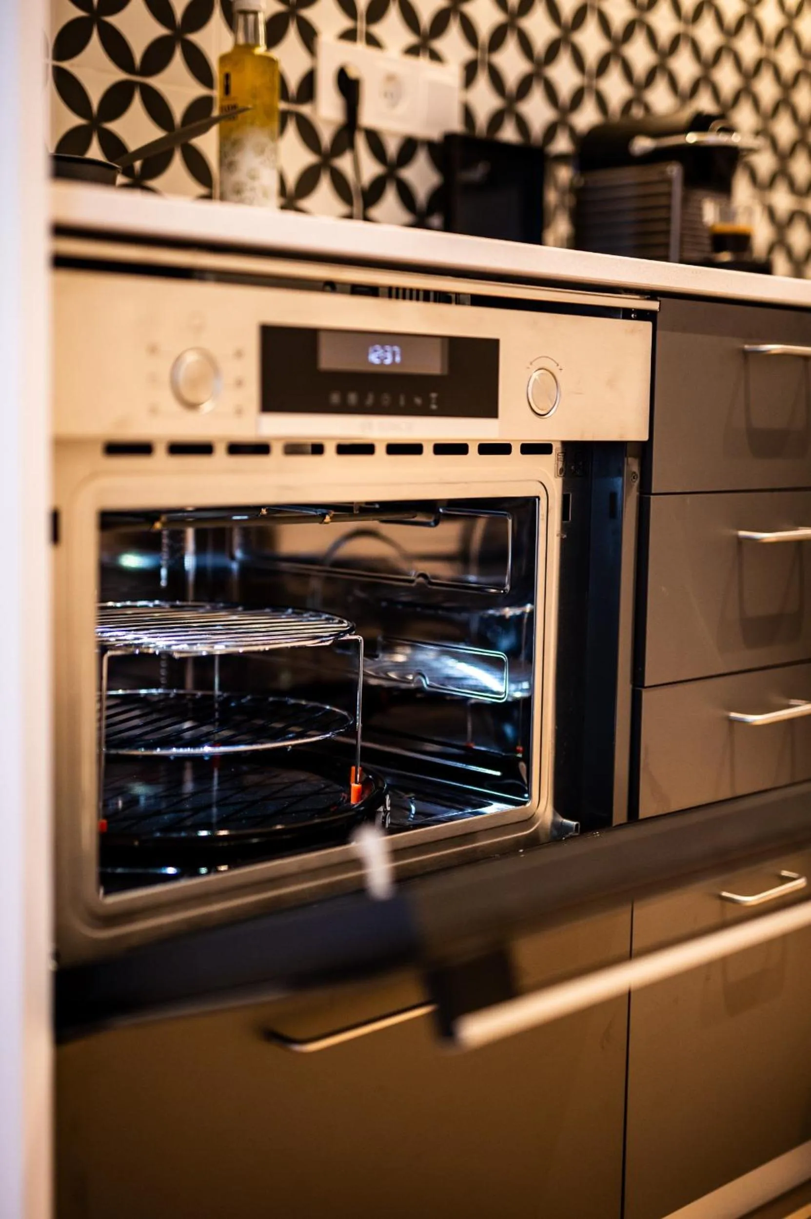 pet friendly in Port Plaza Apartments