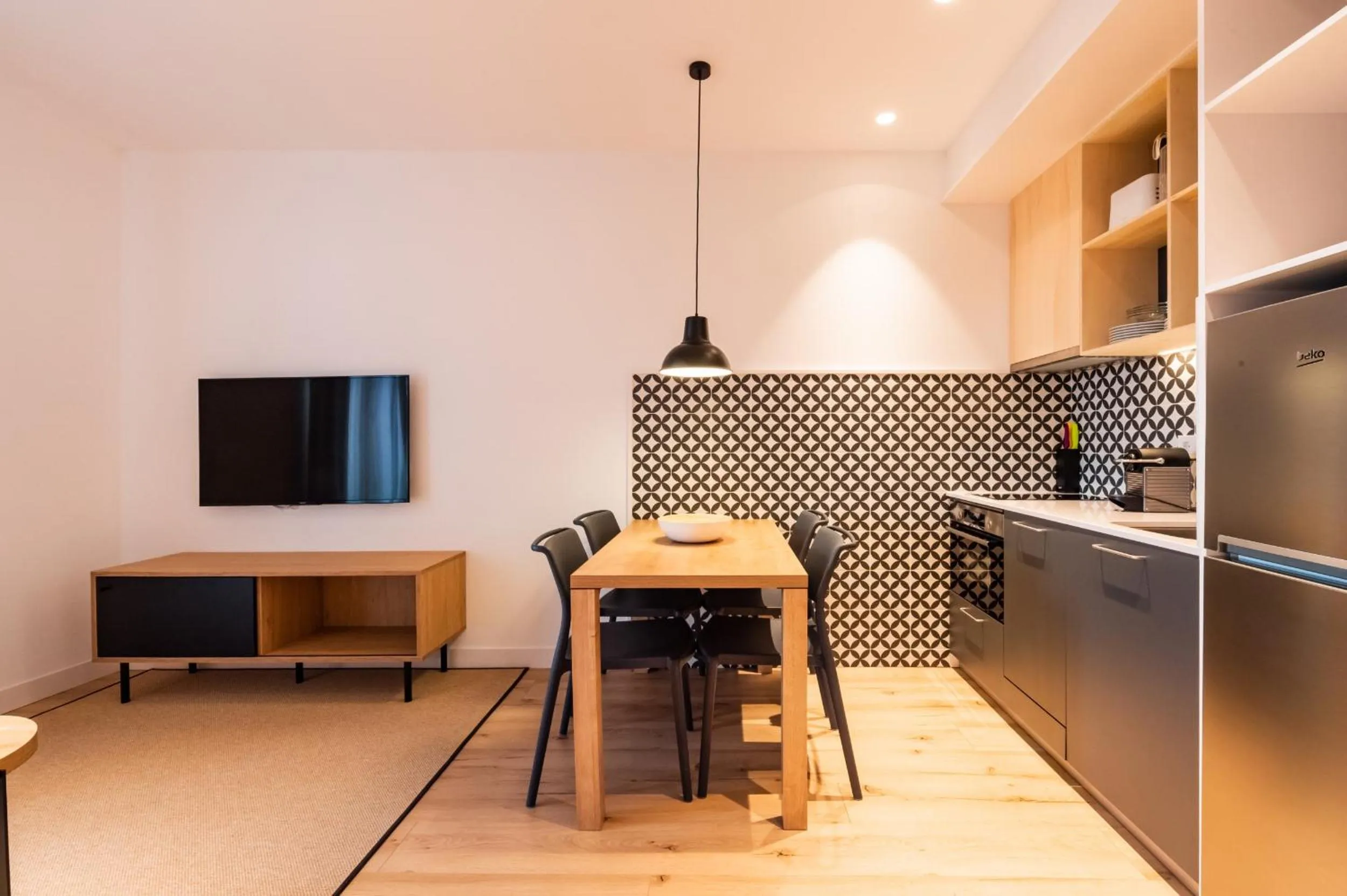 Kitchen or kitchenette in Port Plaza Apartments