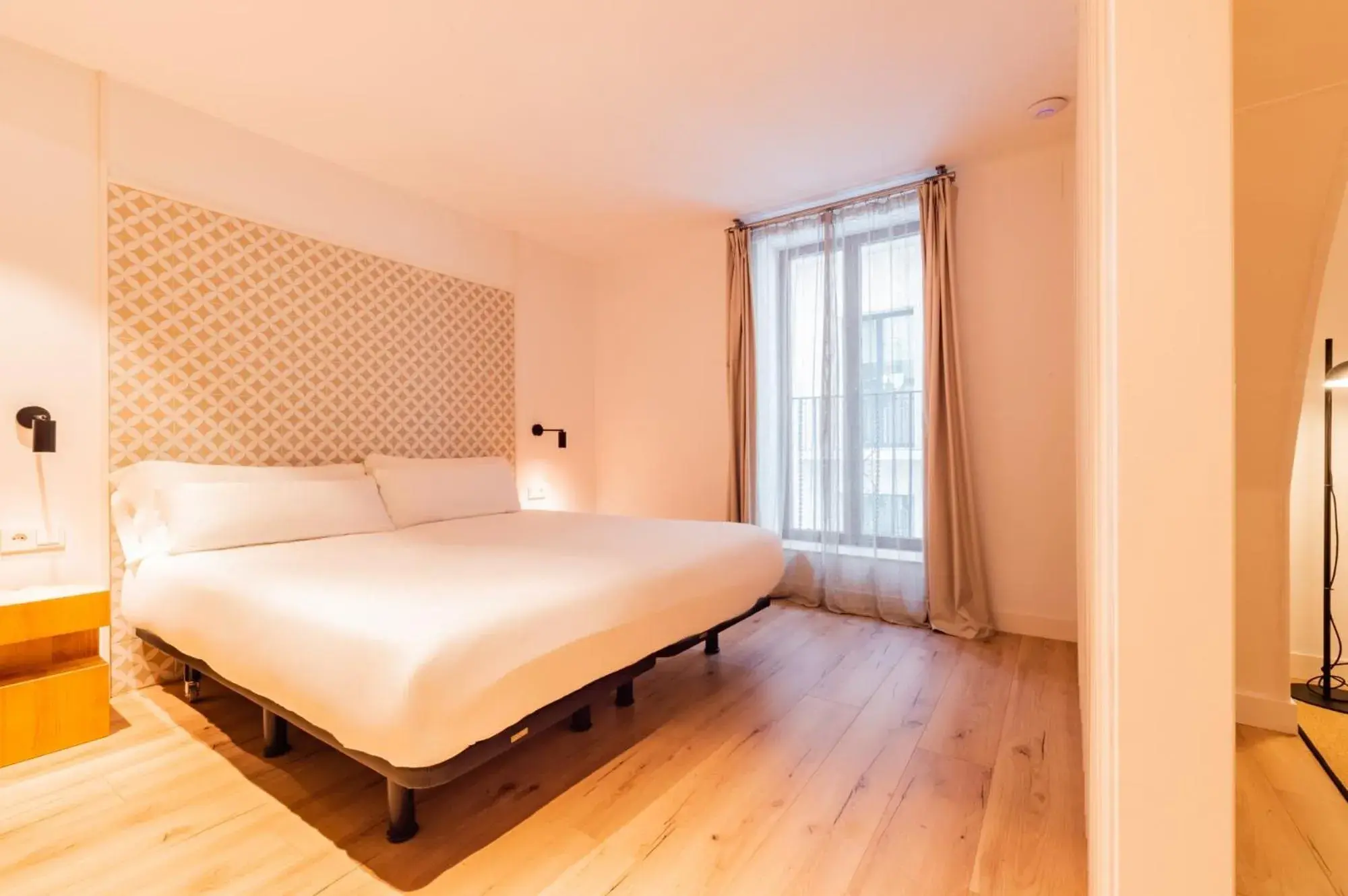 Two-Bedroom Apartment in Port Plaza Apartments Two-Bedroom Apartment in Port Plaza Apartments