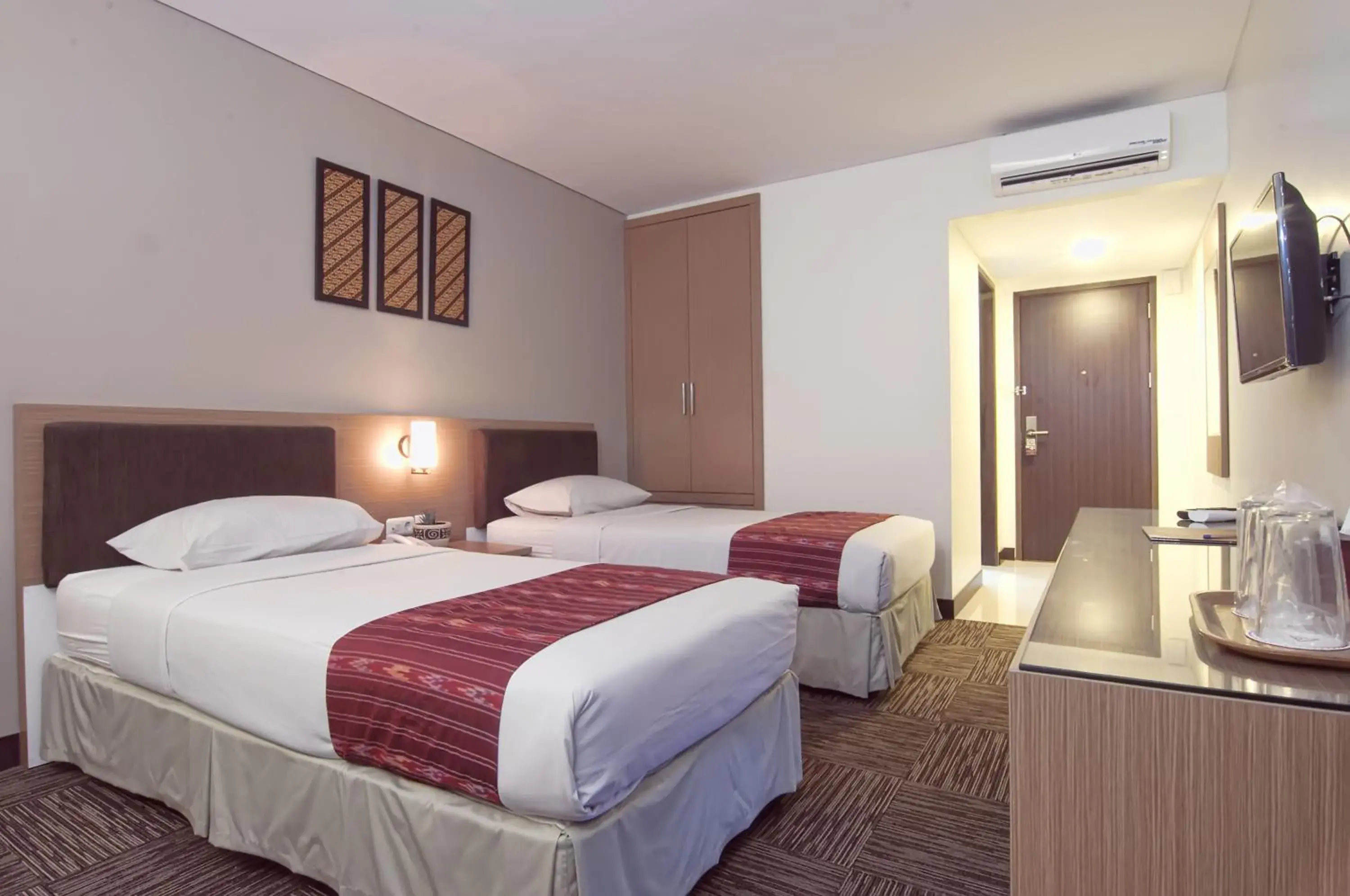 Executive Twin Room in Cipta Hotel Wahid Hasyim Executive Twin Room in Cipta Hotel Wahid Hasyim