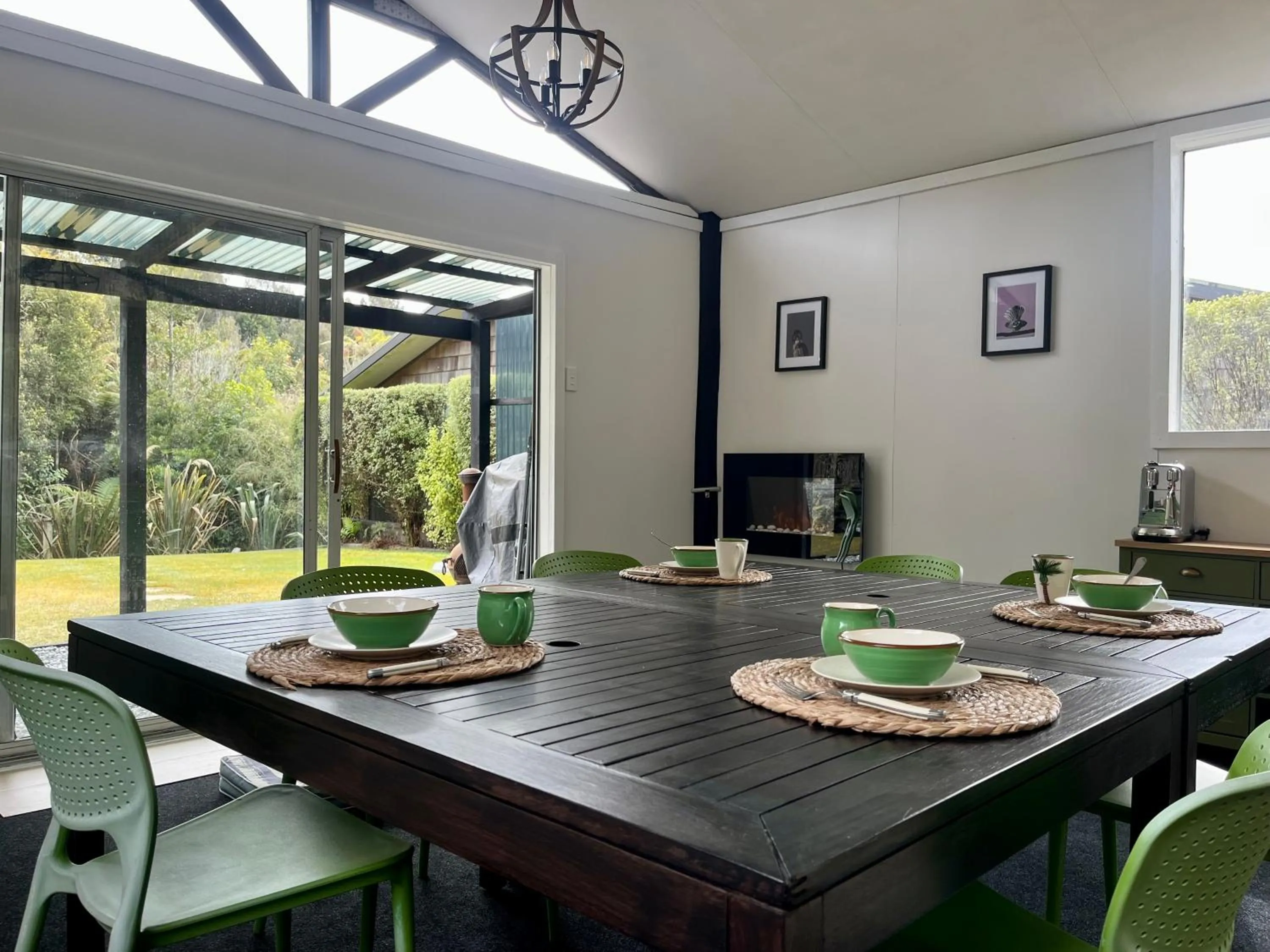 Dining area in Goldfield Suites
