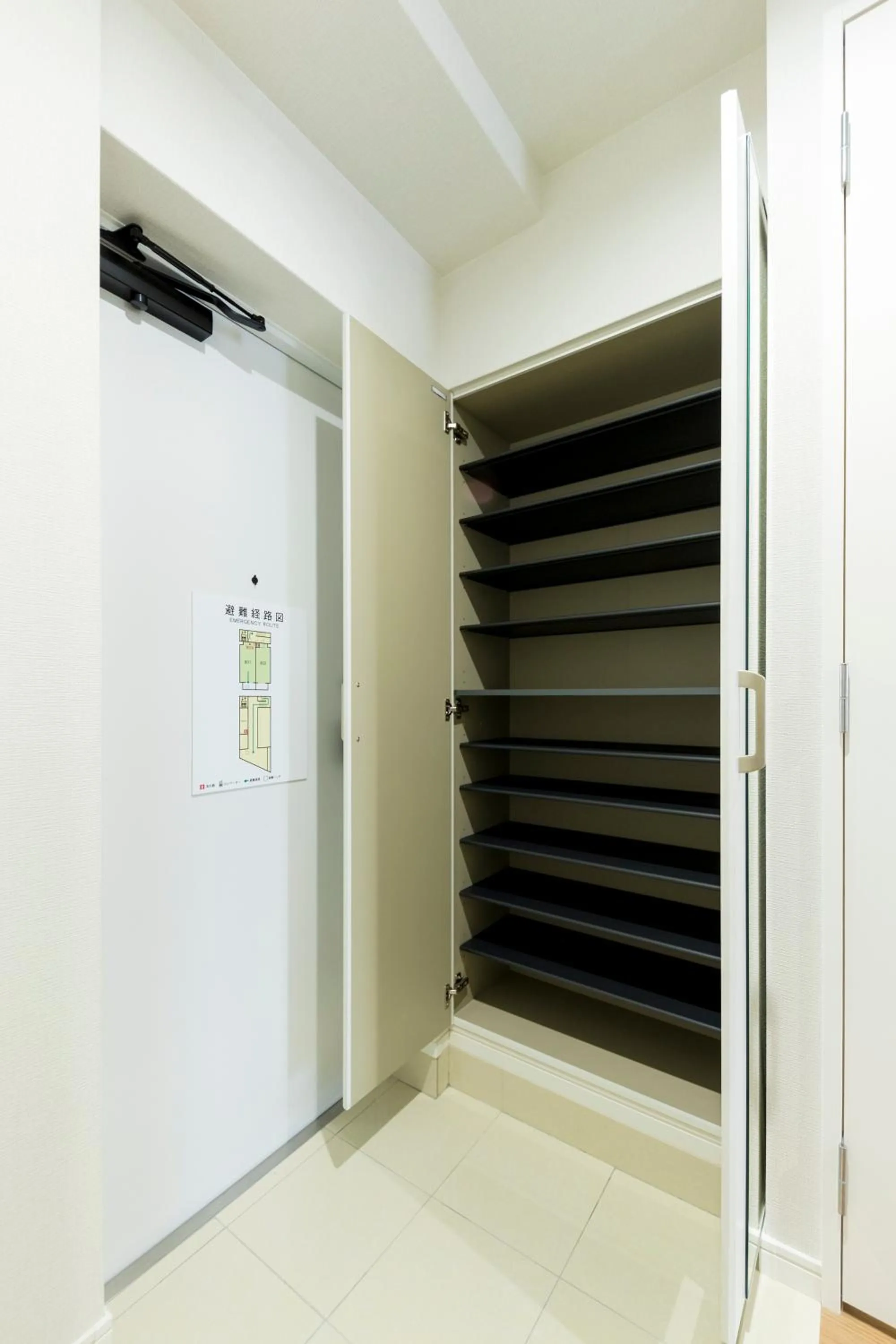 wardrobe in SG Residence Inn Hakataekiminami