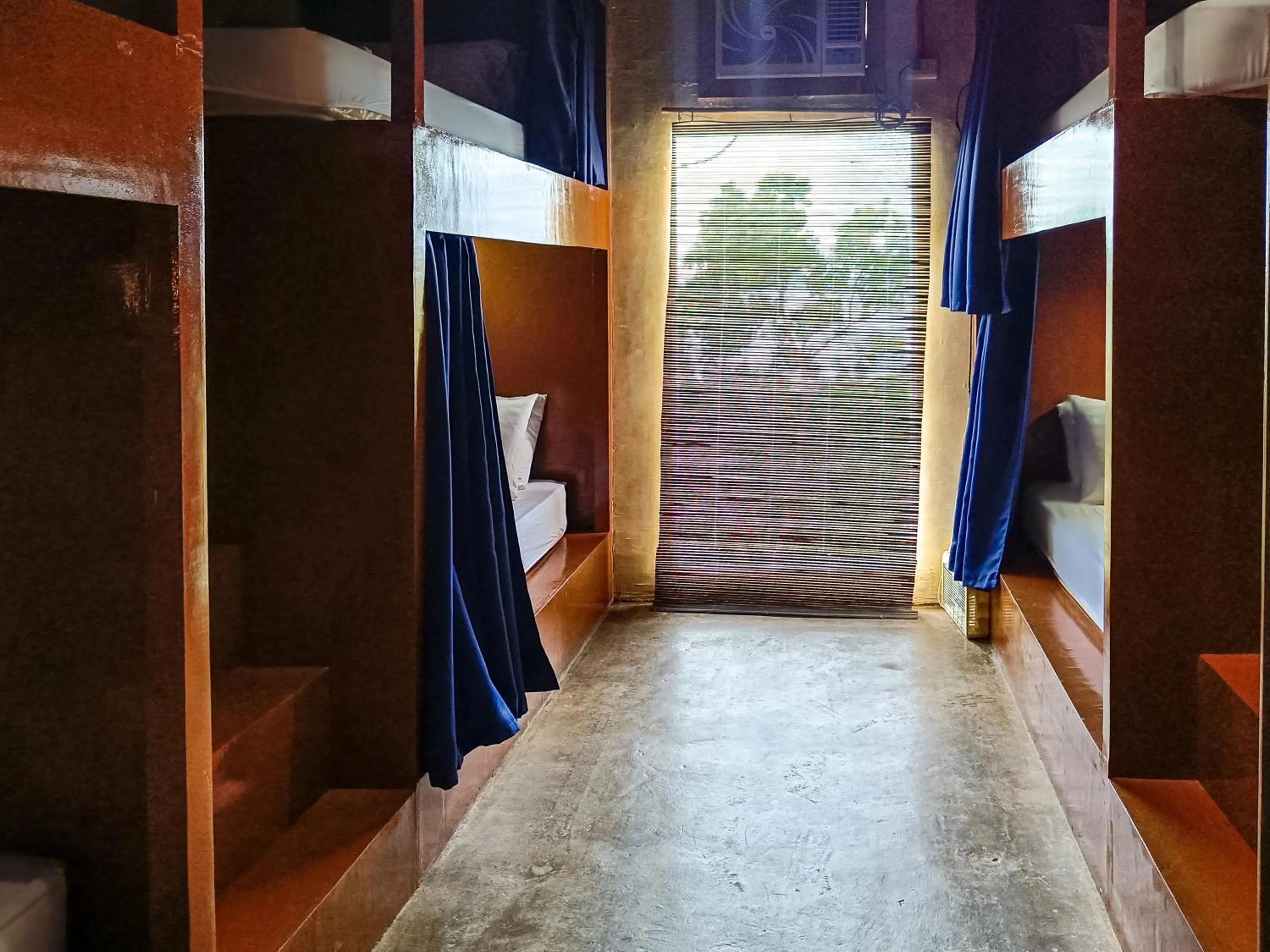 Lexias Hostel and Workspace - El Nido