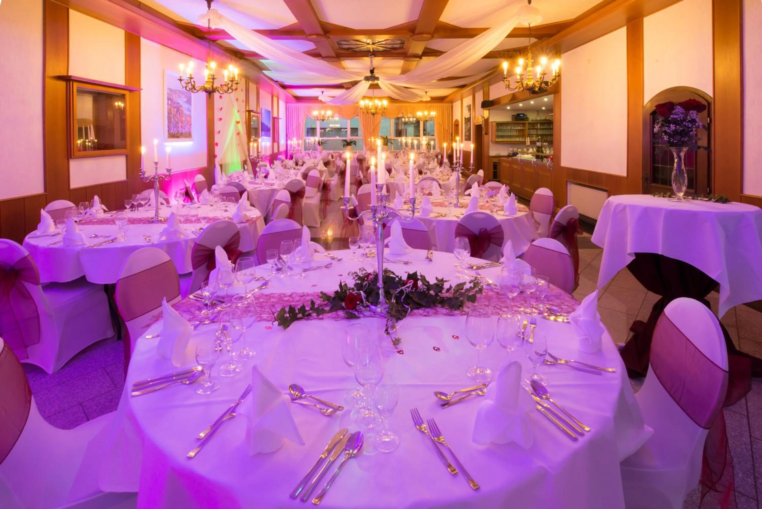 Restaurant/places to eat in Hotel & Restaurant Krone