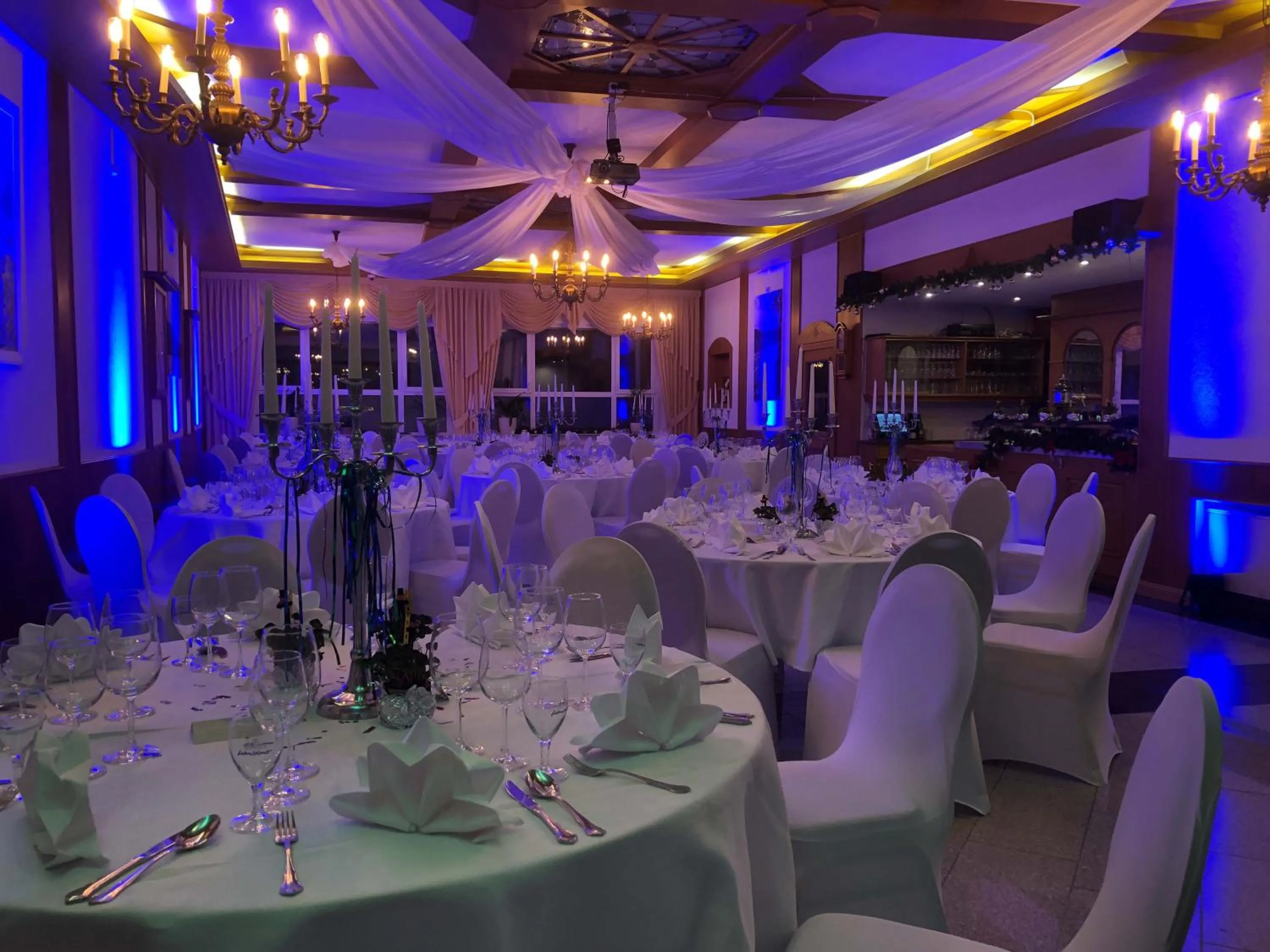 Restaurant/places to eat in Hotel & Restaurant Krone