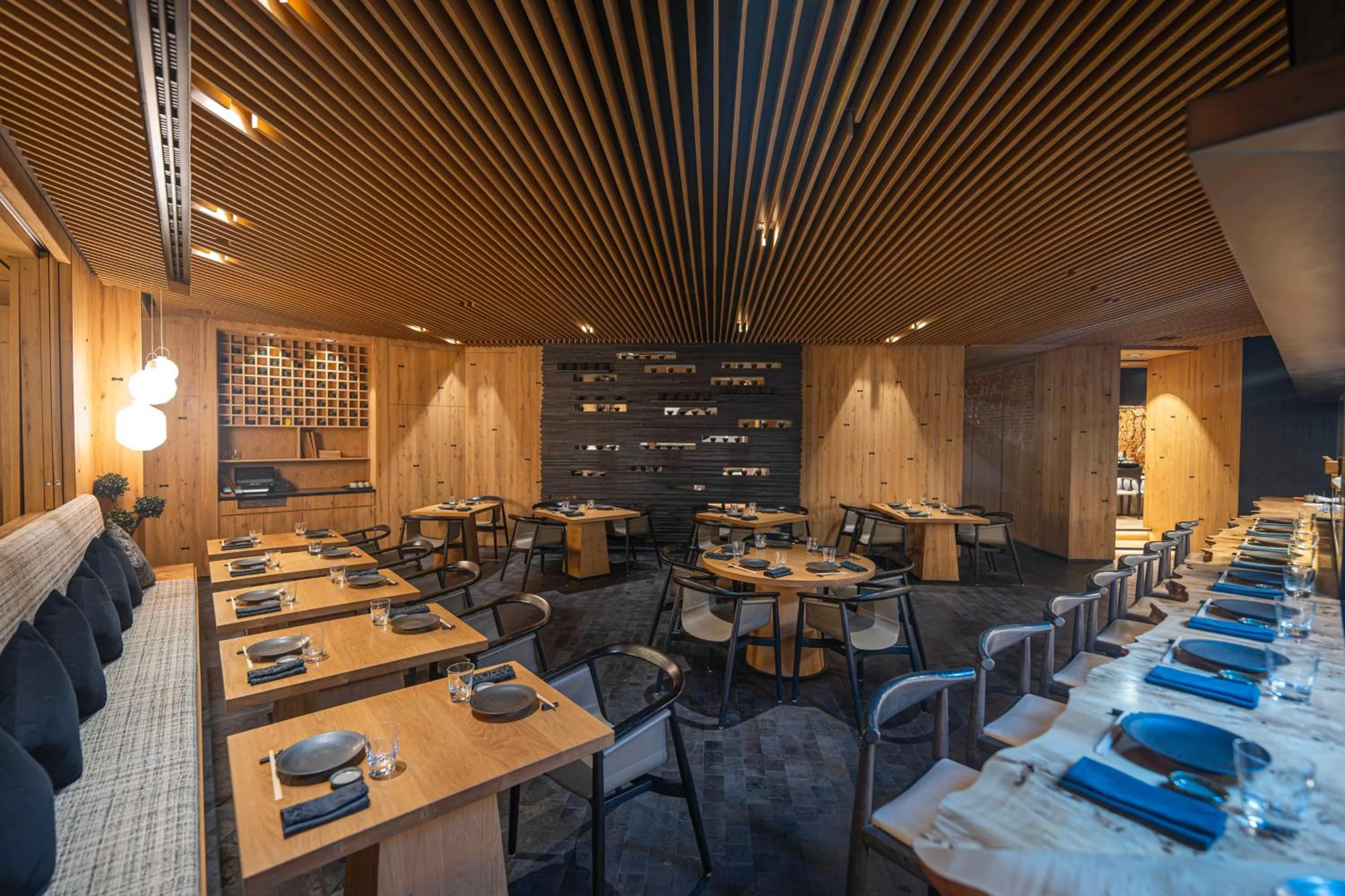 Restaurant/places to eat in Hyatt Regency Dubai - Corniche