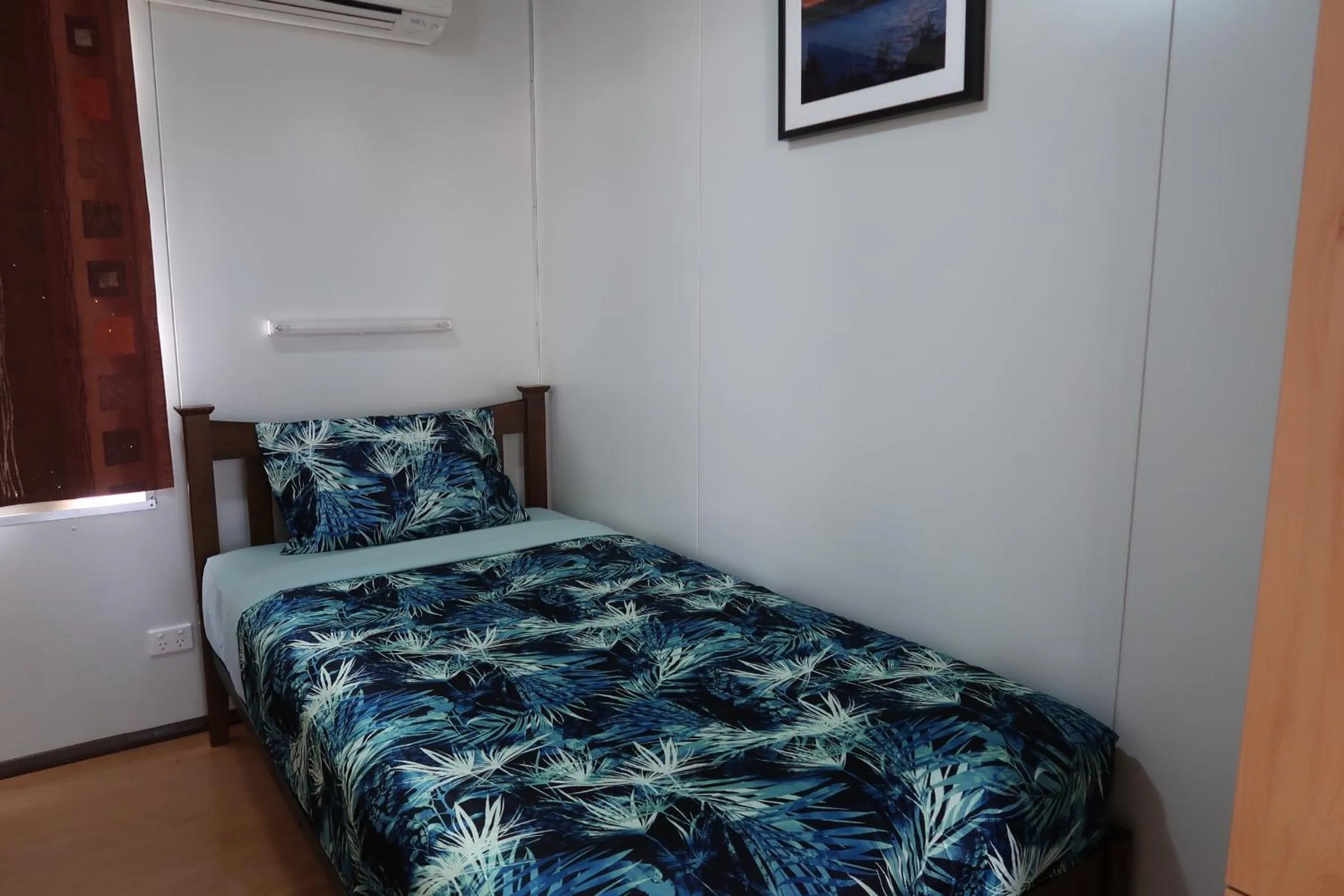 Bed in Mud Crab Motel