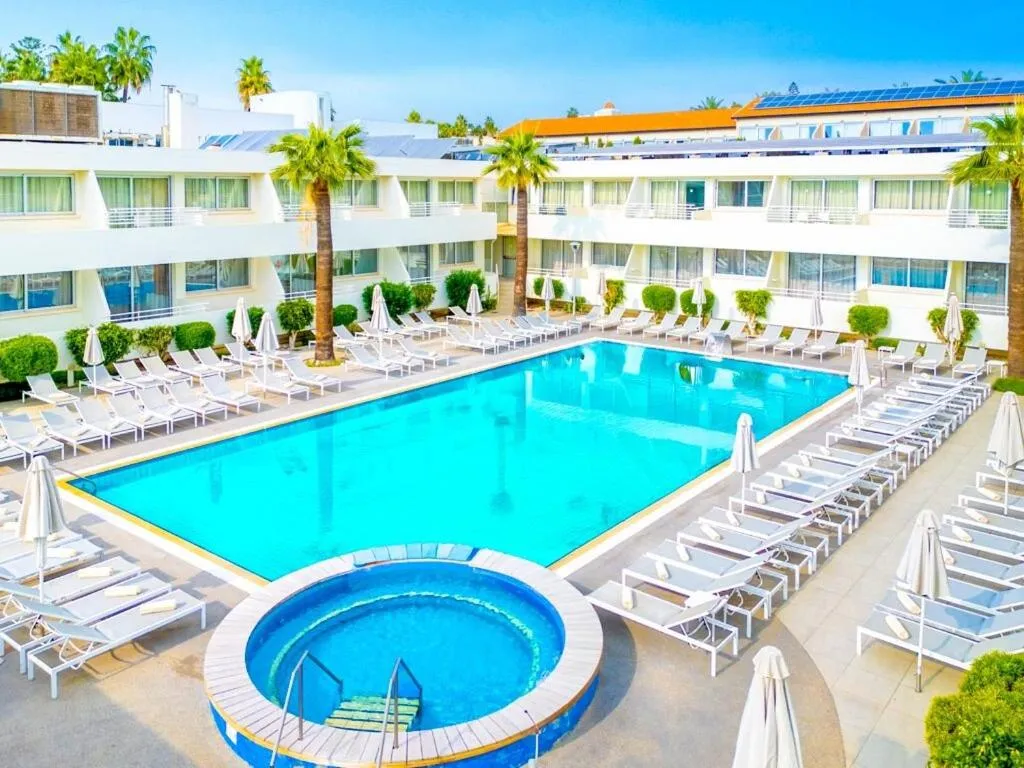 Swimming pool in Melpo Antia Hotel & Suites