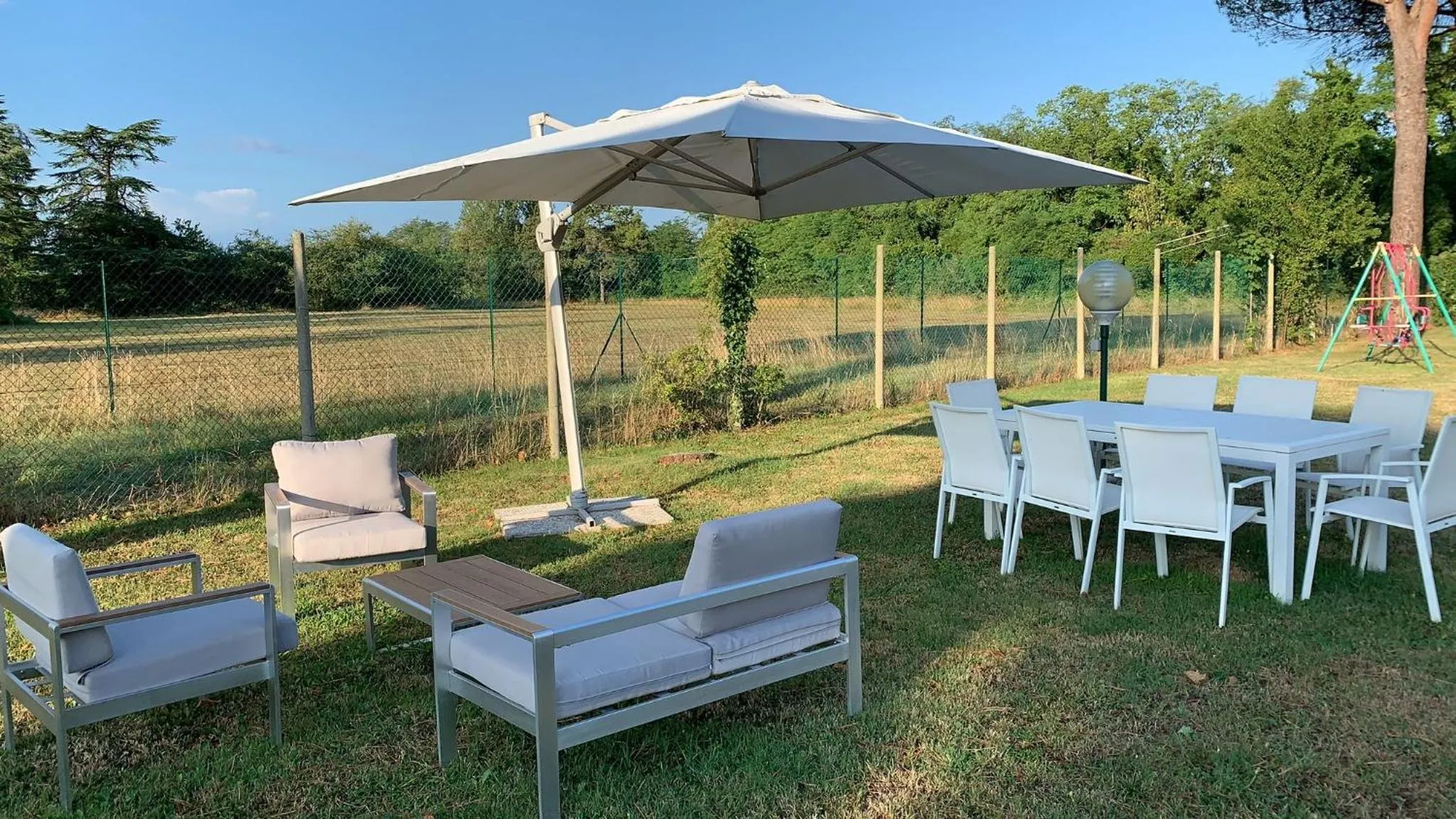 Garden in B & B Chic