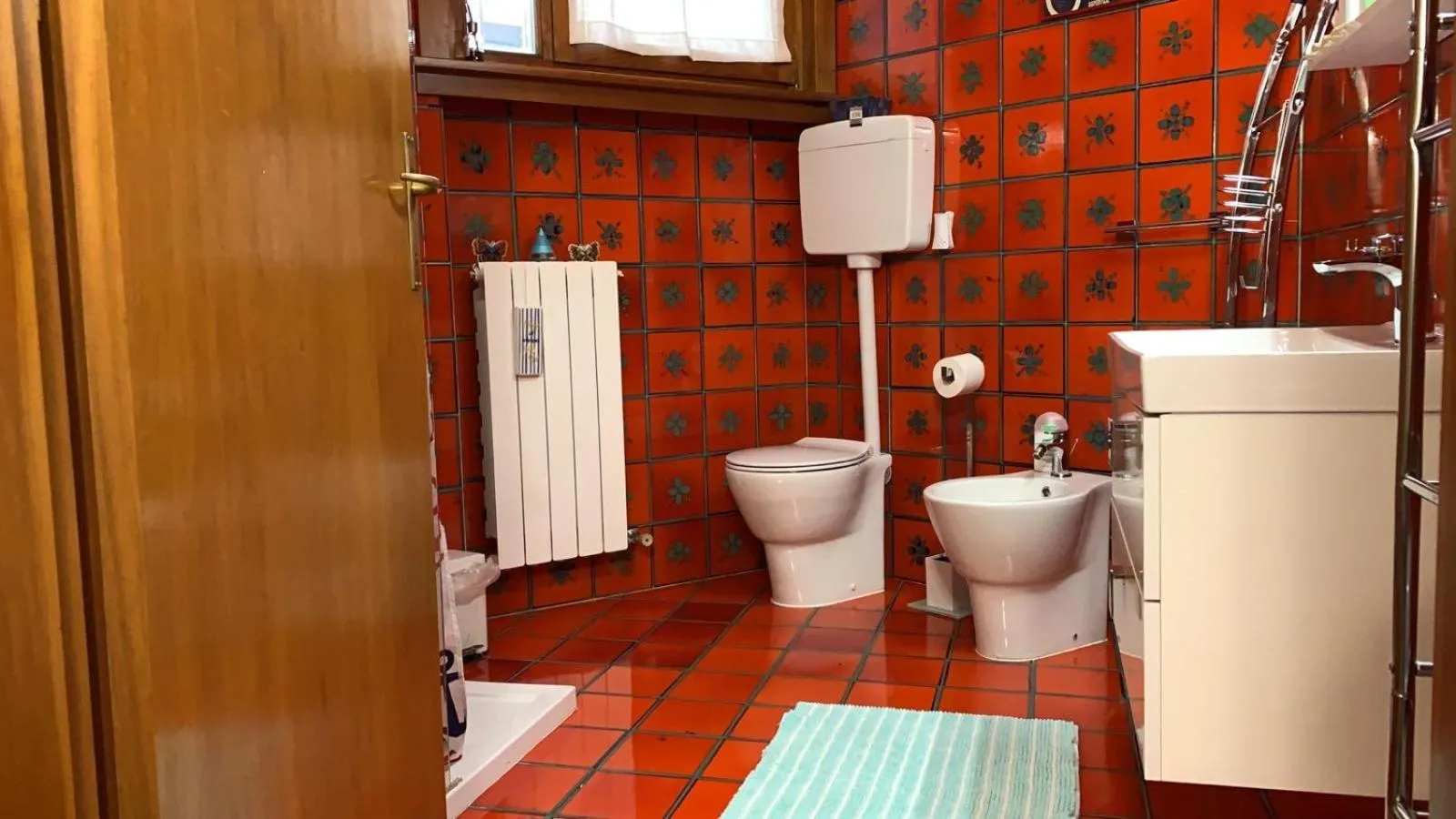 Bathroom in B & B Chic