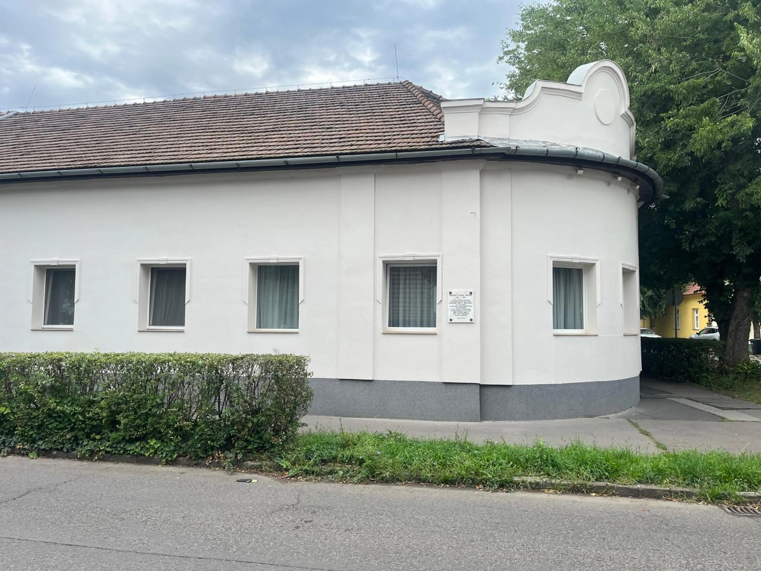 Property building in Vácz Hotel