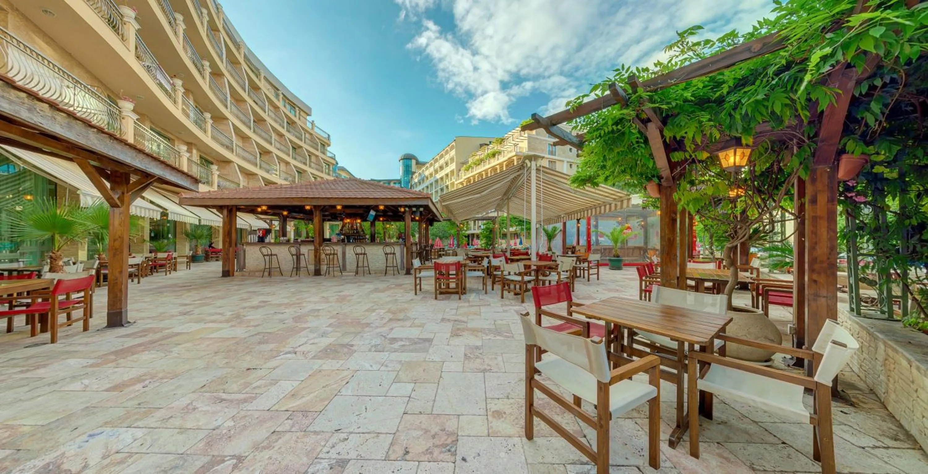 Restaurant/places to eat in Mena Palace Hotel - All Inclusive