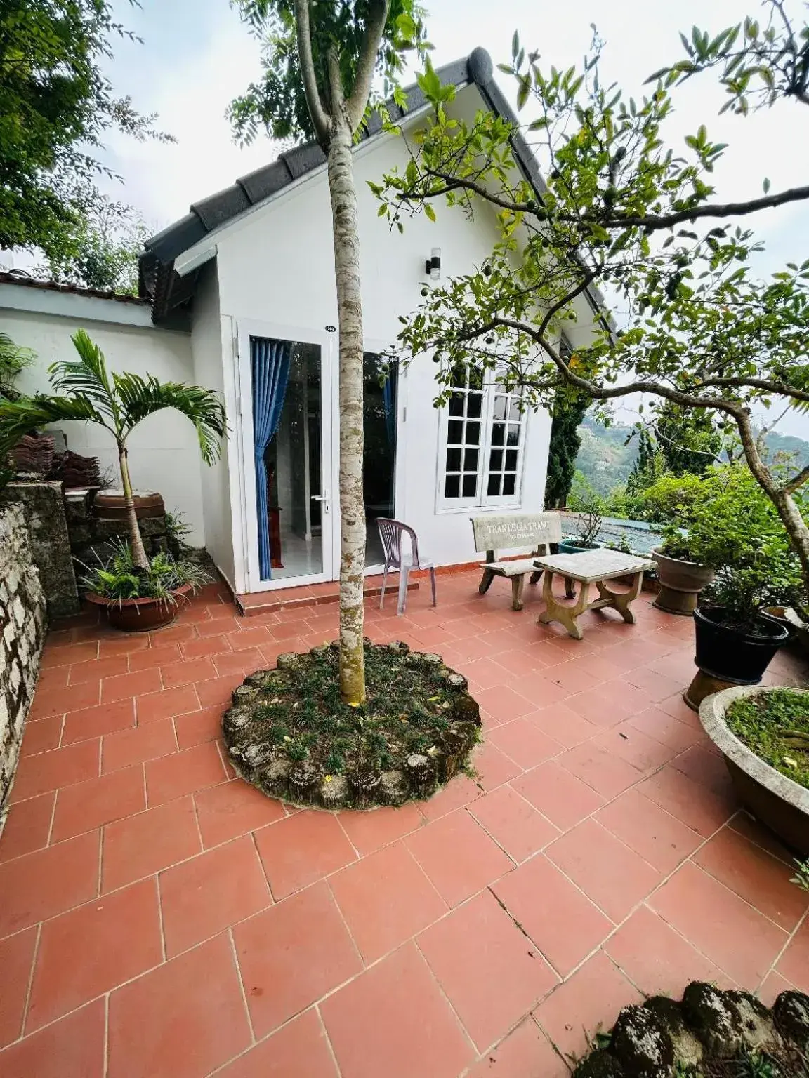 Bungalow with Garden View in Dieu Thong Hotel Bungalow with Garden View in Dieu Thong Hotel