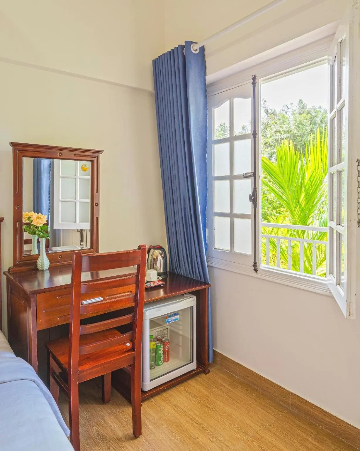 Seating area in Dieu Thong Hotel