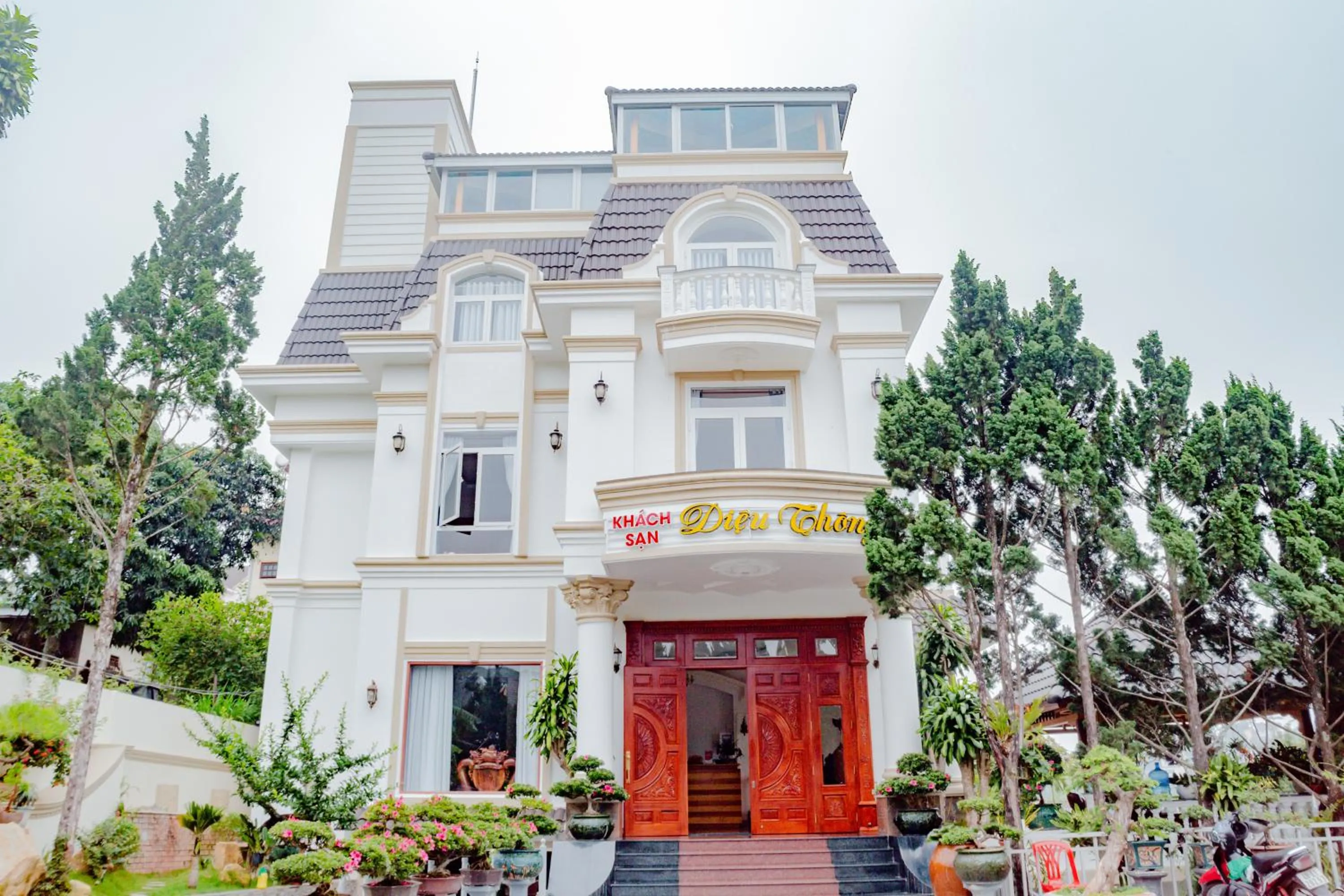Property building in Dieu Thong Hotel