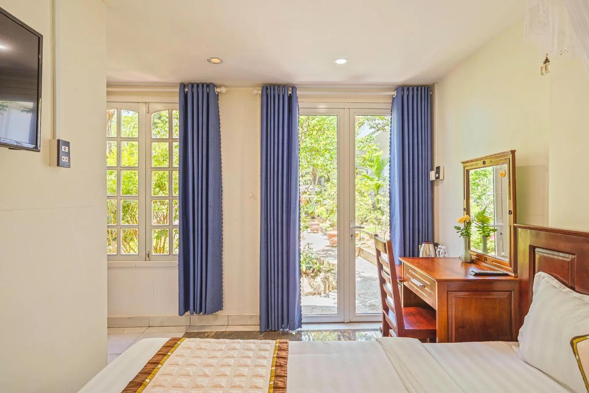 Bed in Dieu Thong Hotel