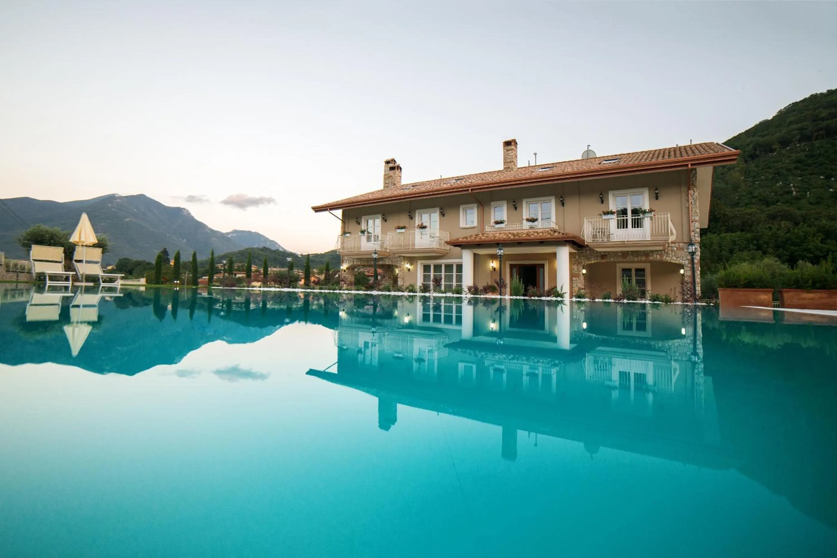 Swimming pool in Maralè