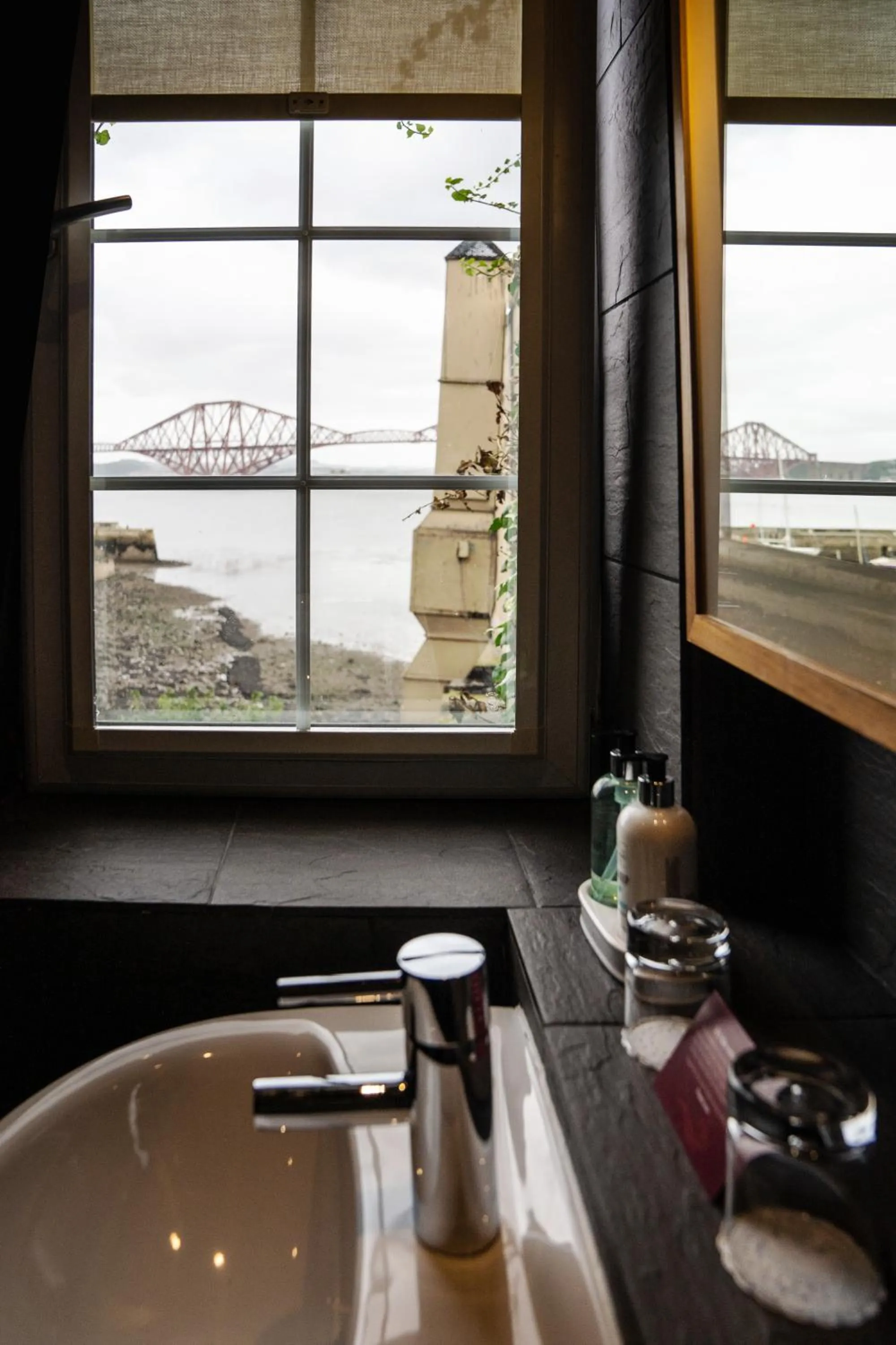 Bathroom in Orocco Pier