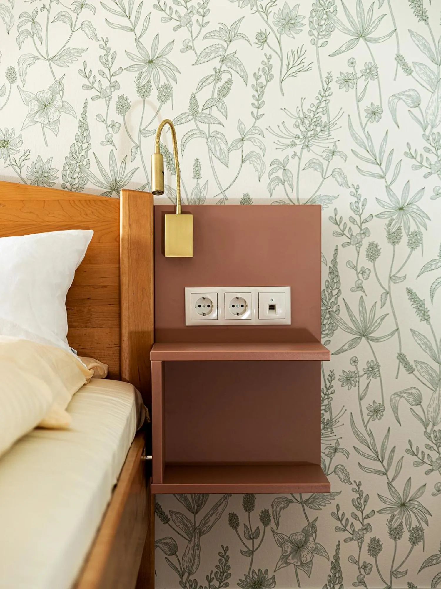 Photo of the whole room, Bed in Hotel Alter Kreisbahnhof