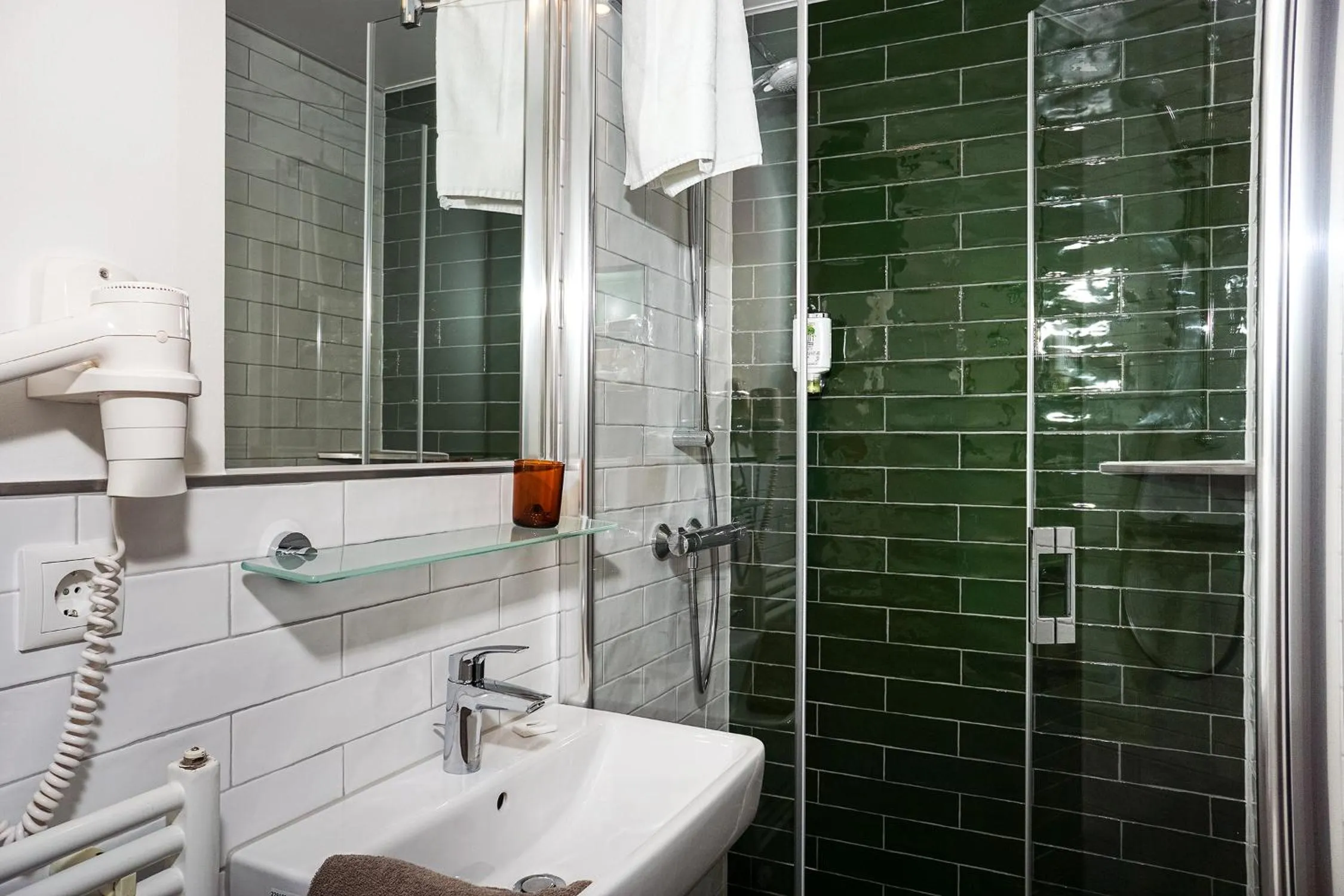 Bathroom in Hotel Alter Kreisbahnhof