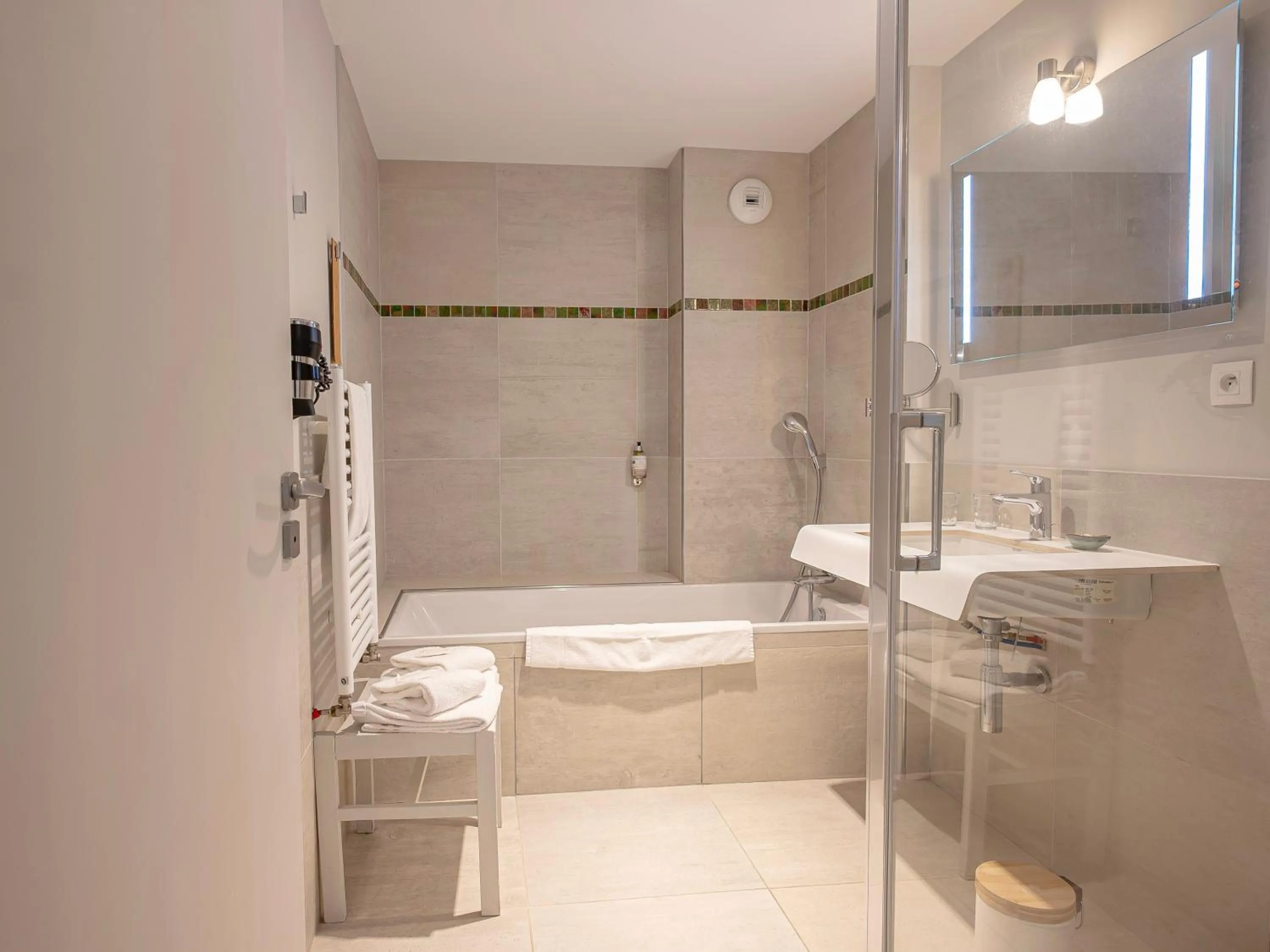 Bath in Logis Le Château de Sable