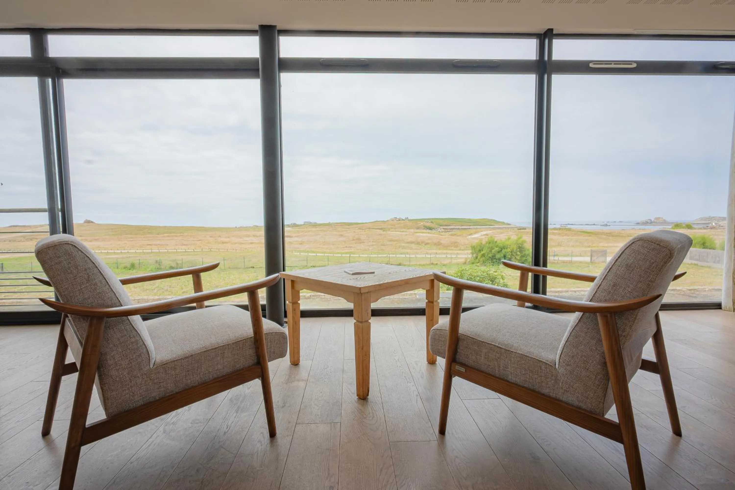 Sea view in Logis Le Château de Sable