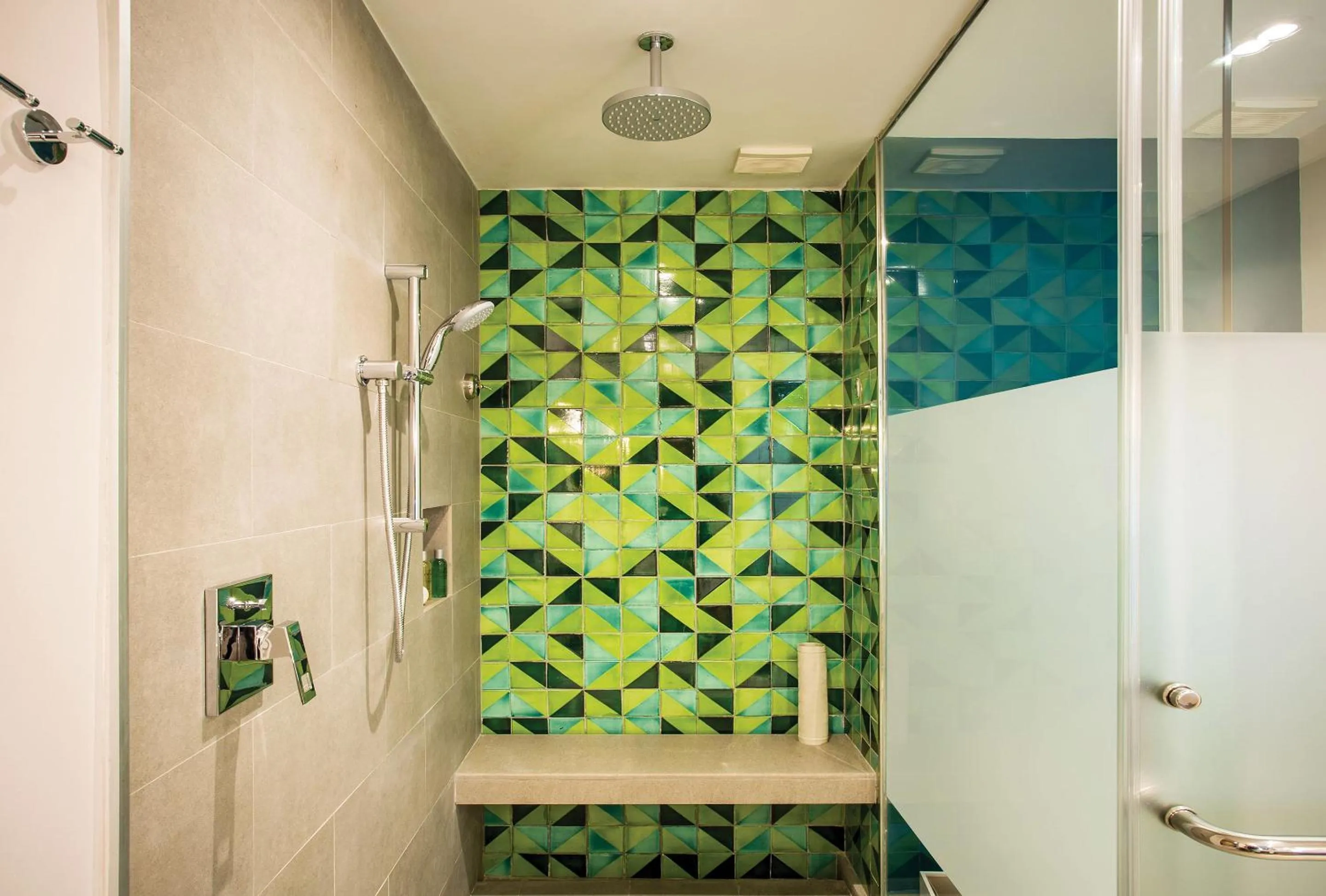 Shower in Dreams Natura Resort & Spa - All Inclusive